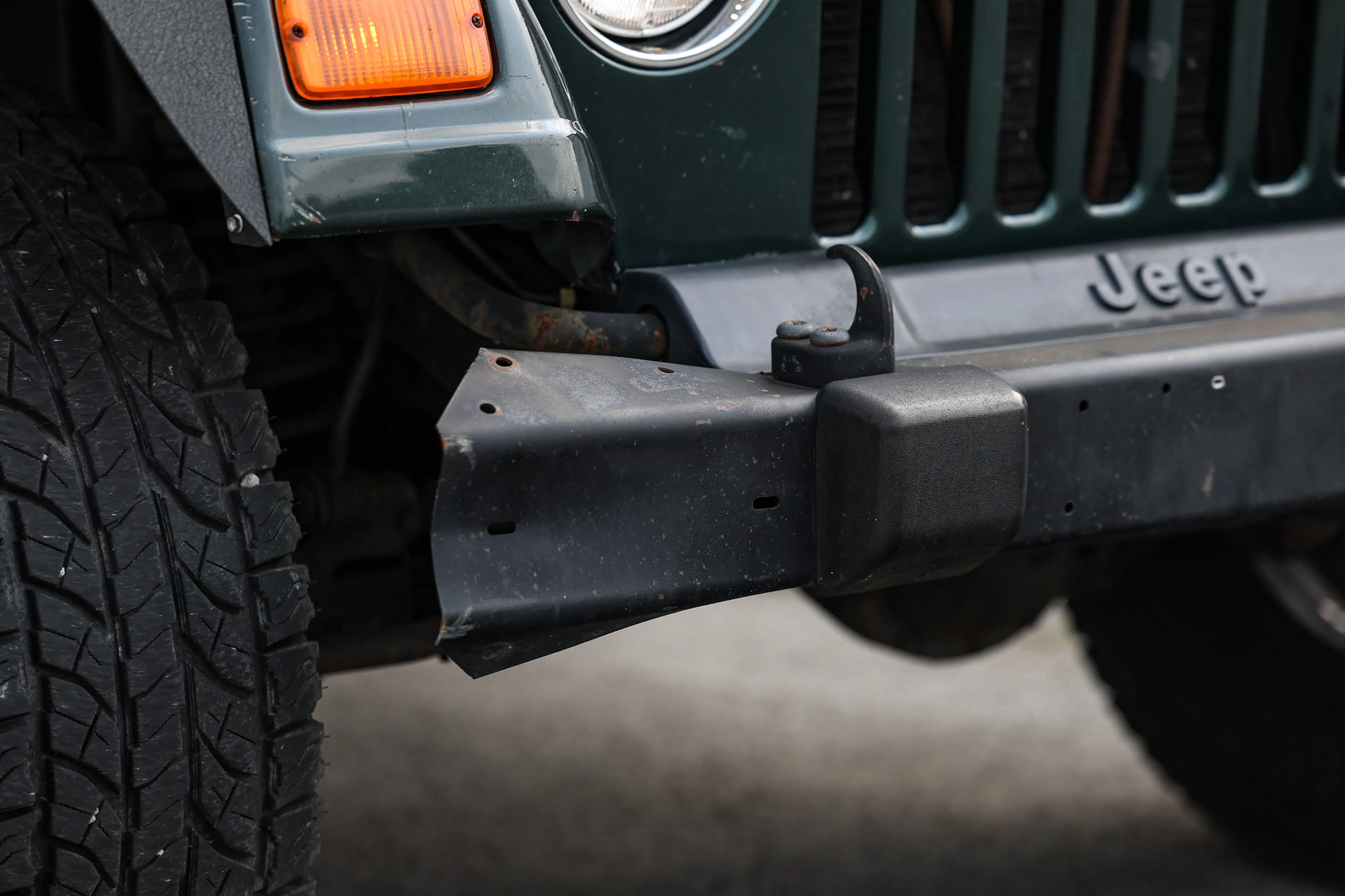 1999 Jeep Wrangler Sport bumper bend