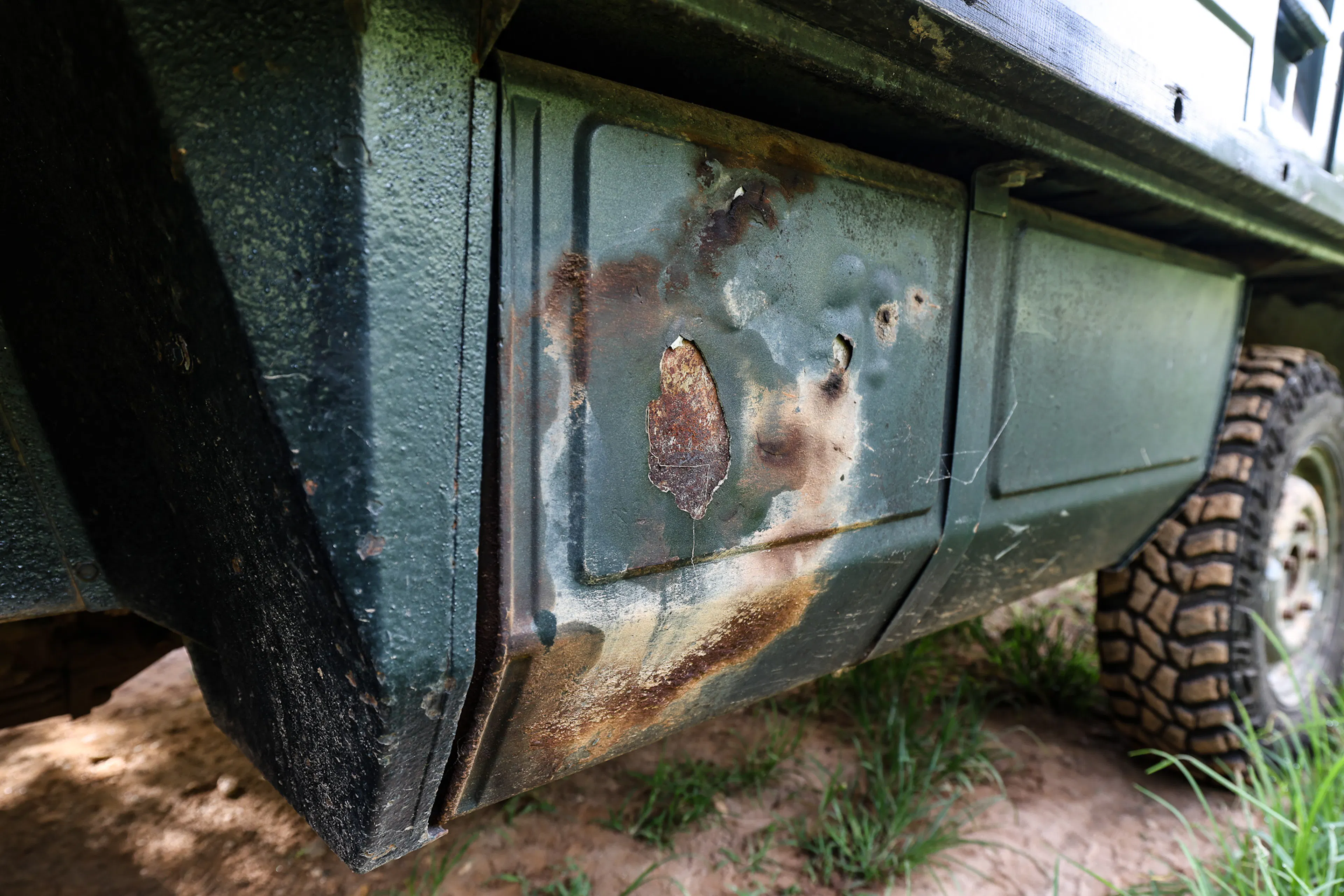 1972 Steyr-Puch Pinzgauer box dents