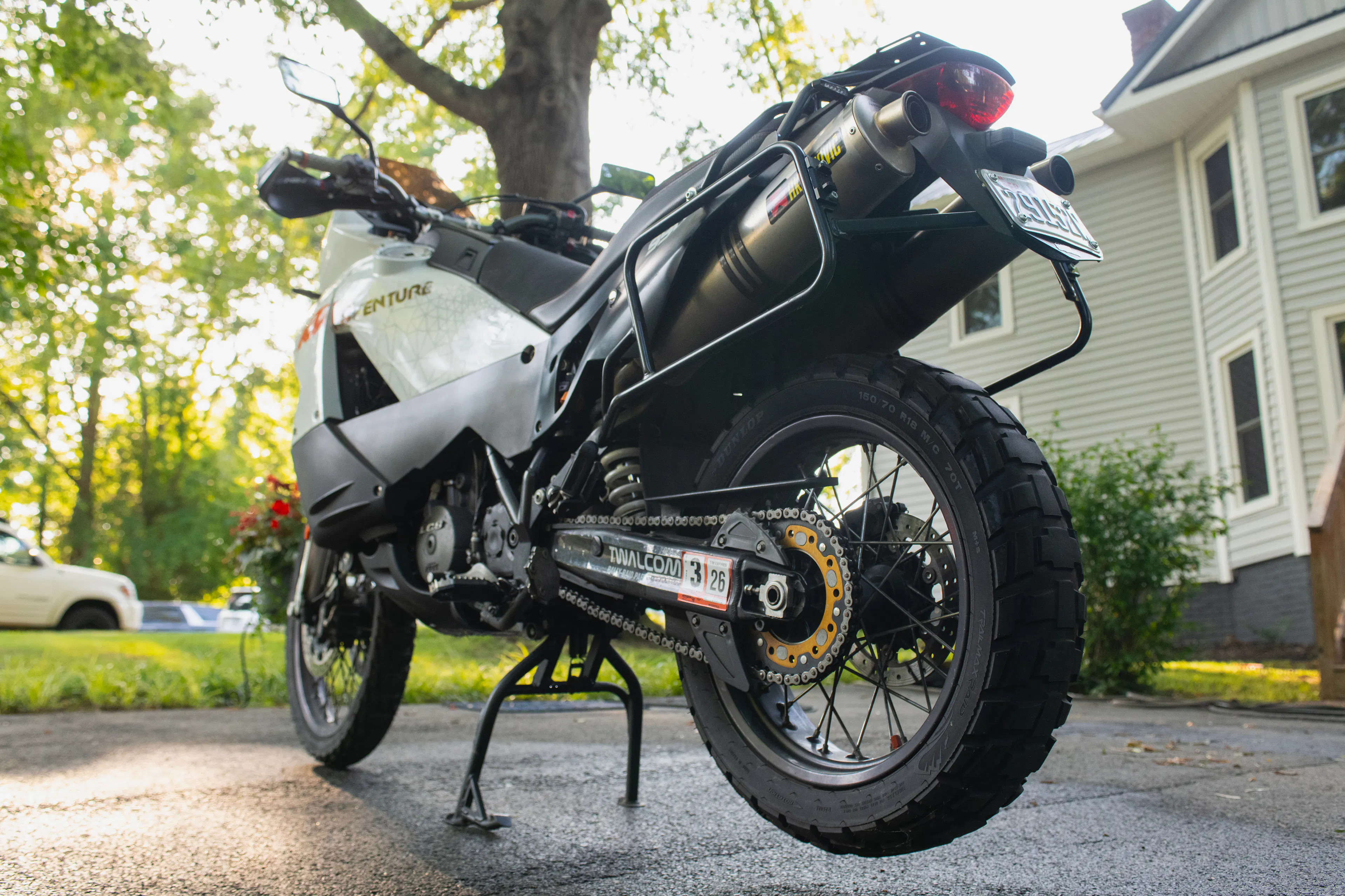 2010 KTM 990 Adventure low rear 3/4 left