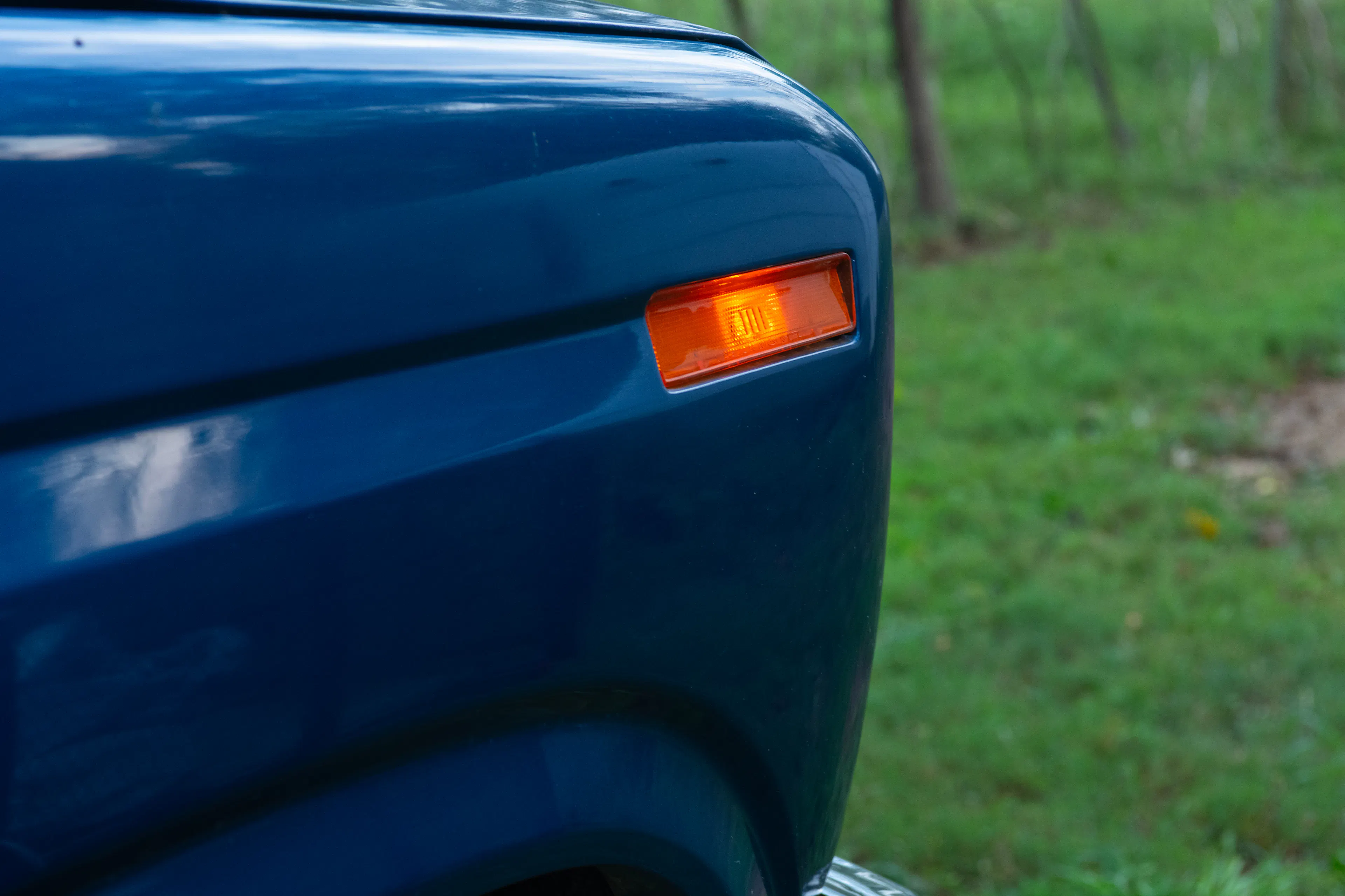 1985 Ford Bronco passenger marker light