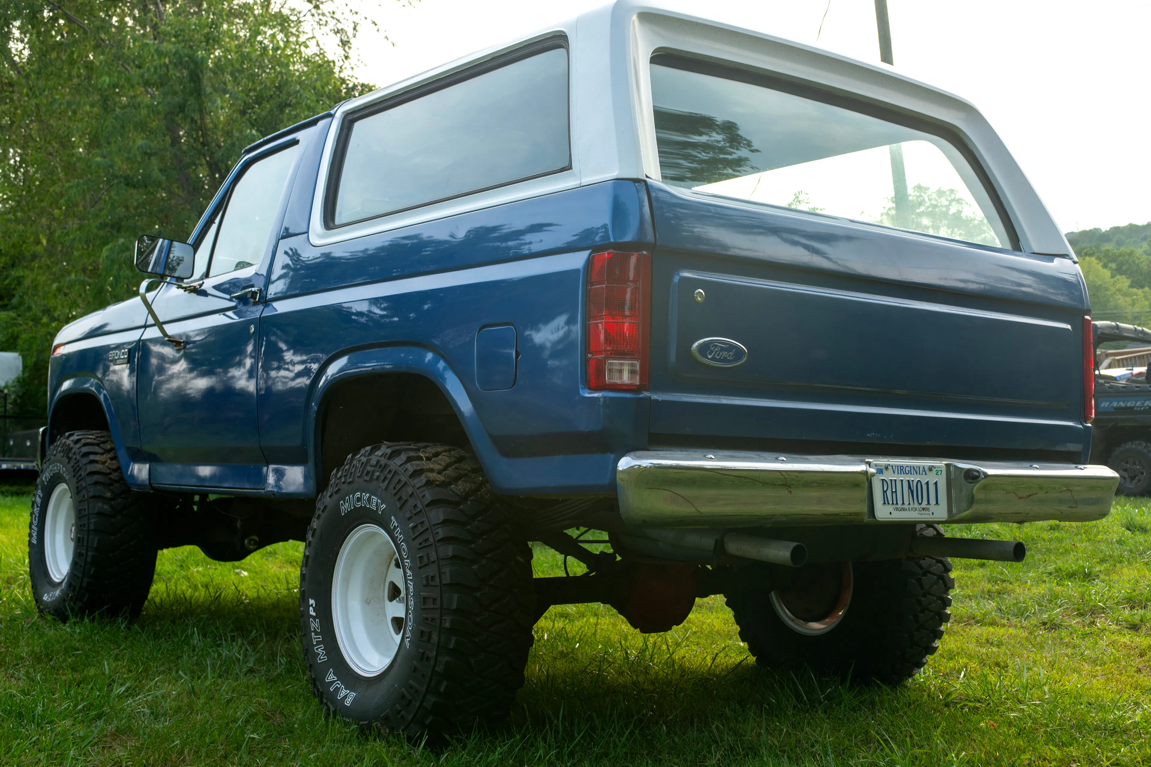 1985 Ford Bronco passenger rear 3/4