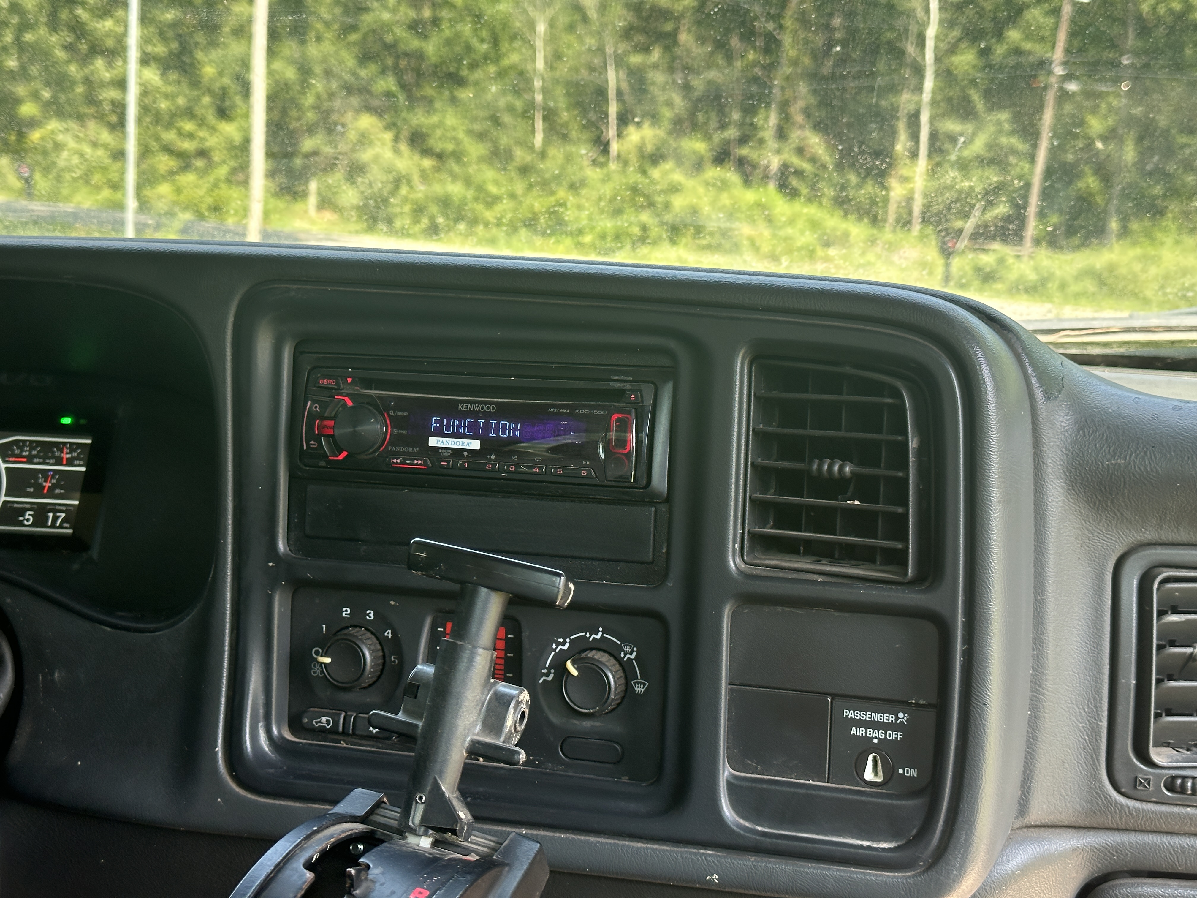 2004 GMC Sierra SXS Blog center stack 