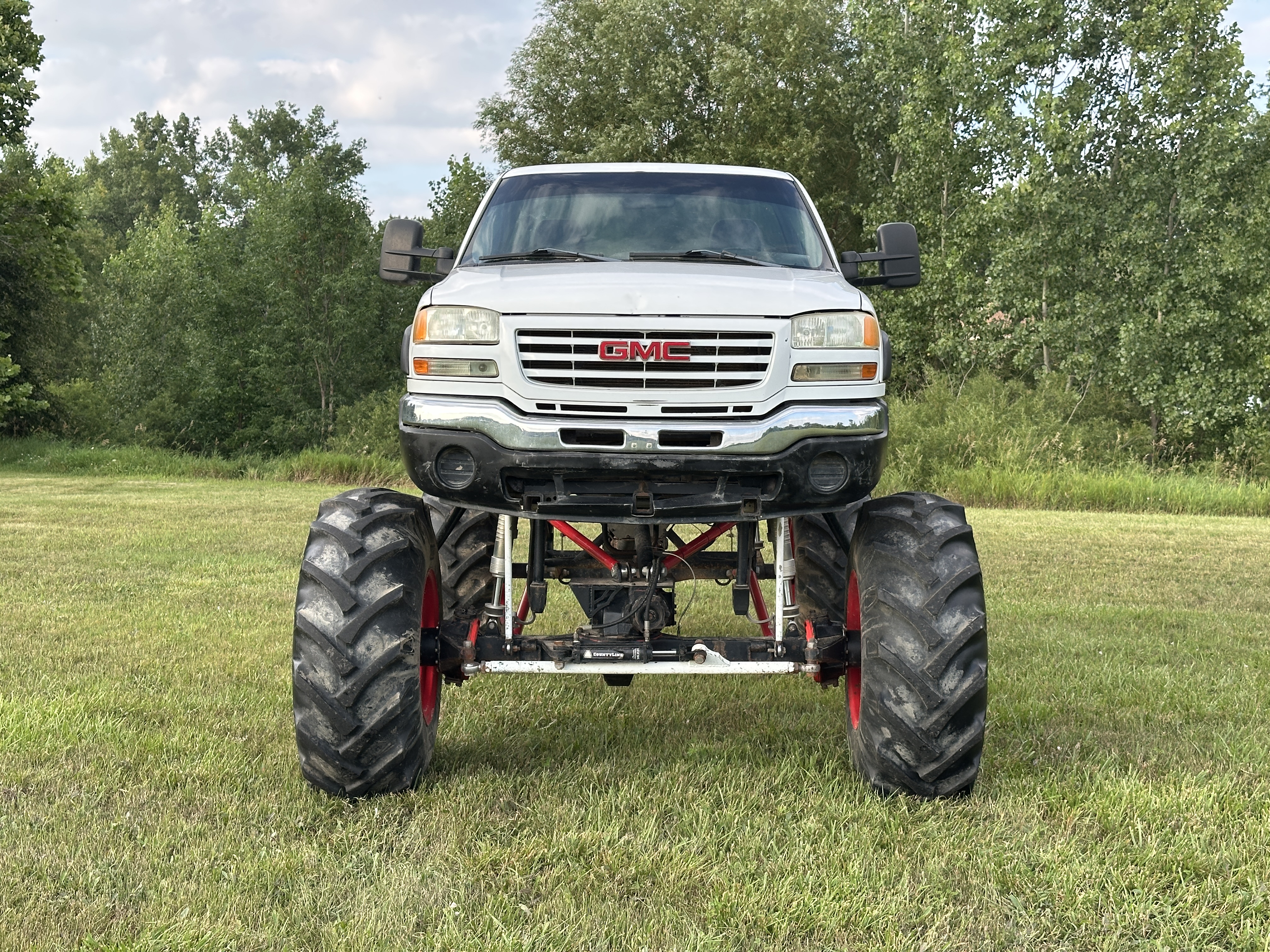 2004 GMC Sierra SXS Blog front