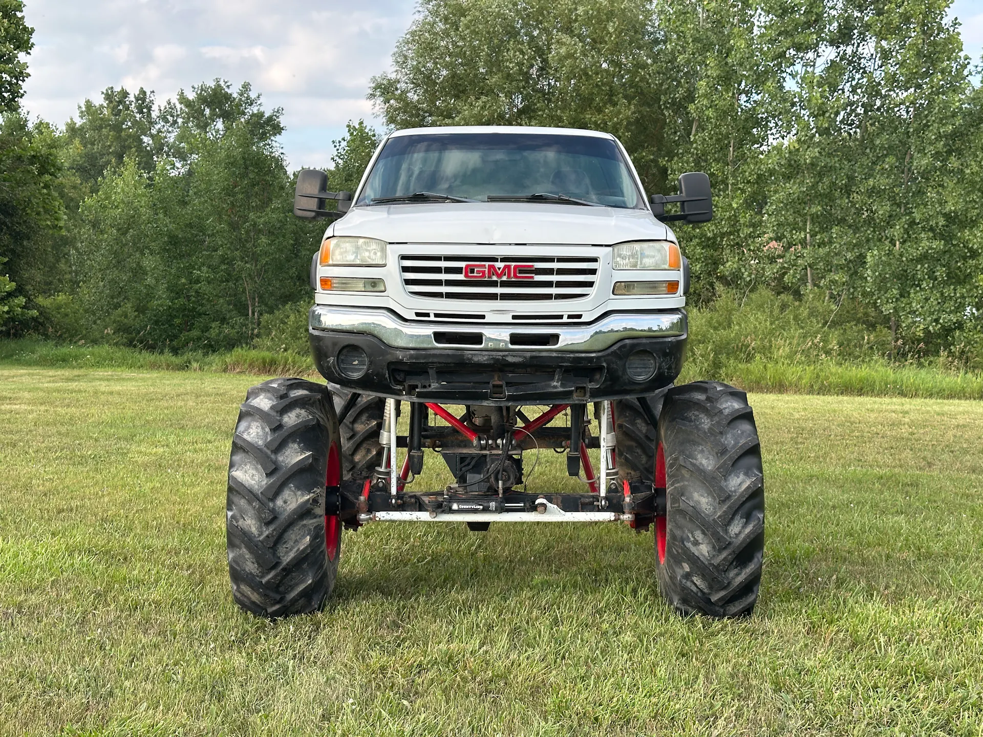2004 GMC Sierra SXS Blog front