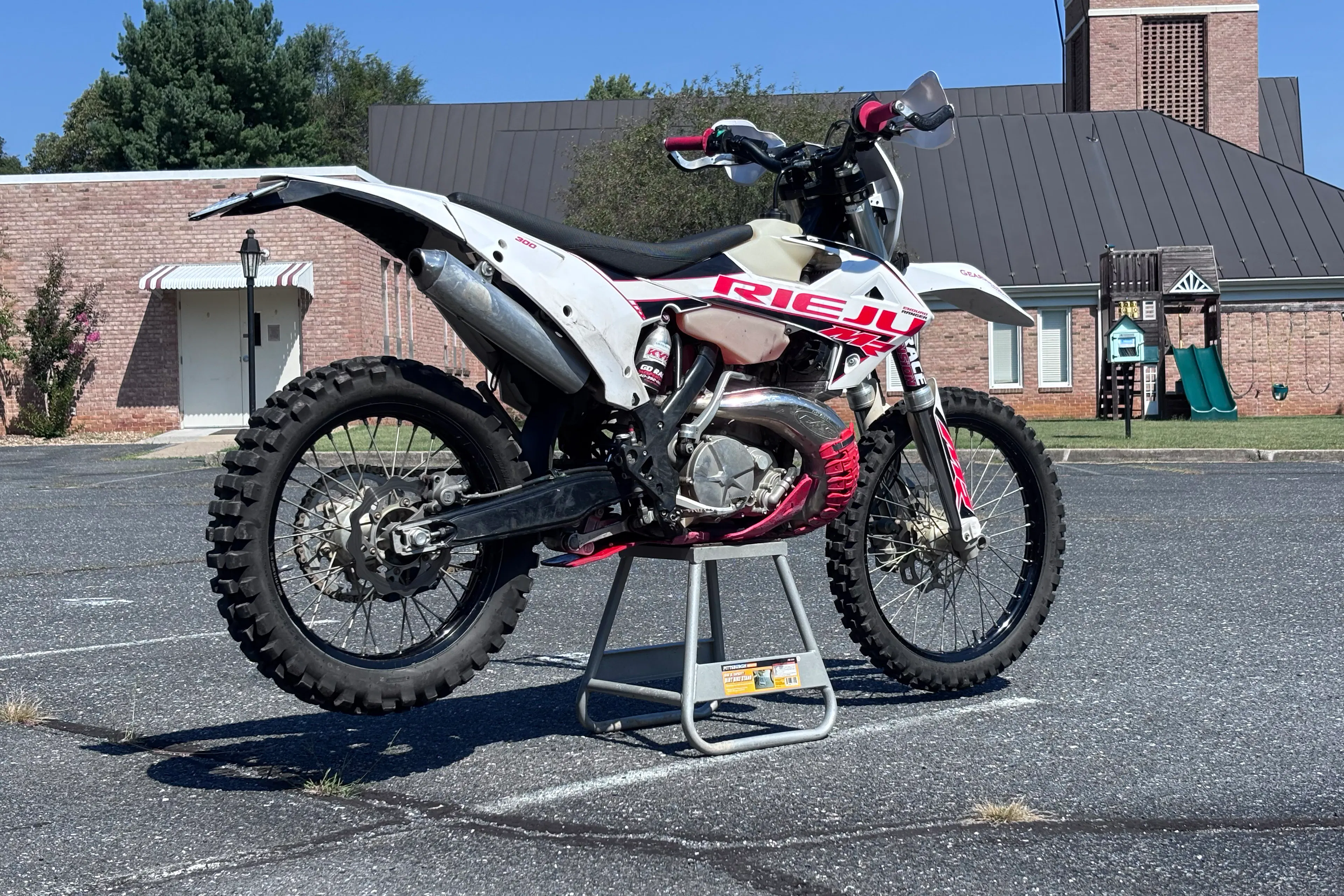 2023 Rieju MR Ranger 300 right rear 3/4