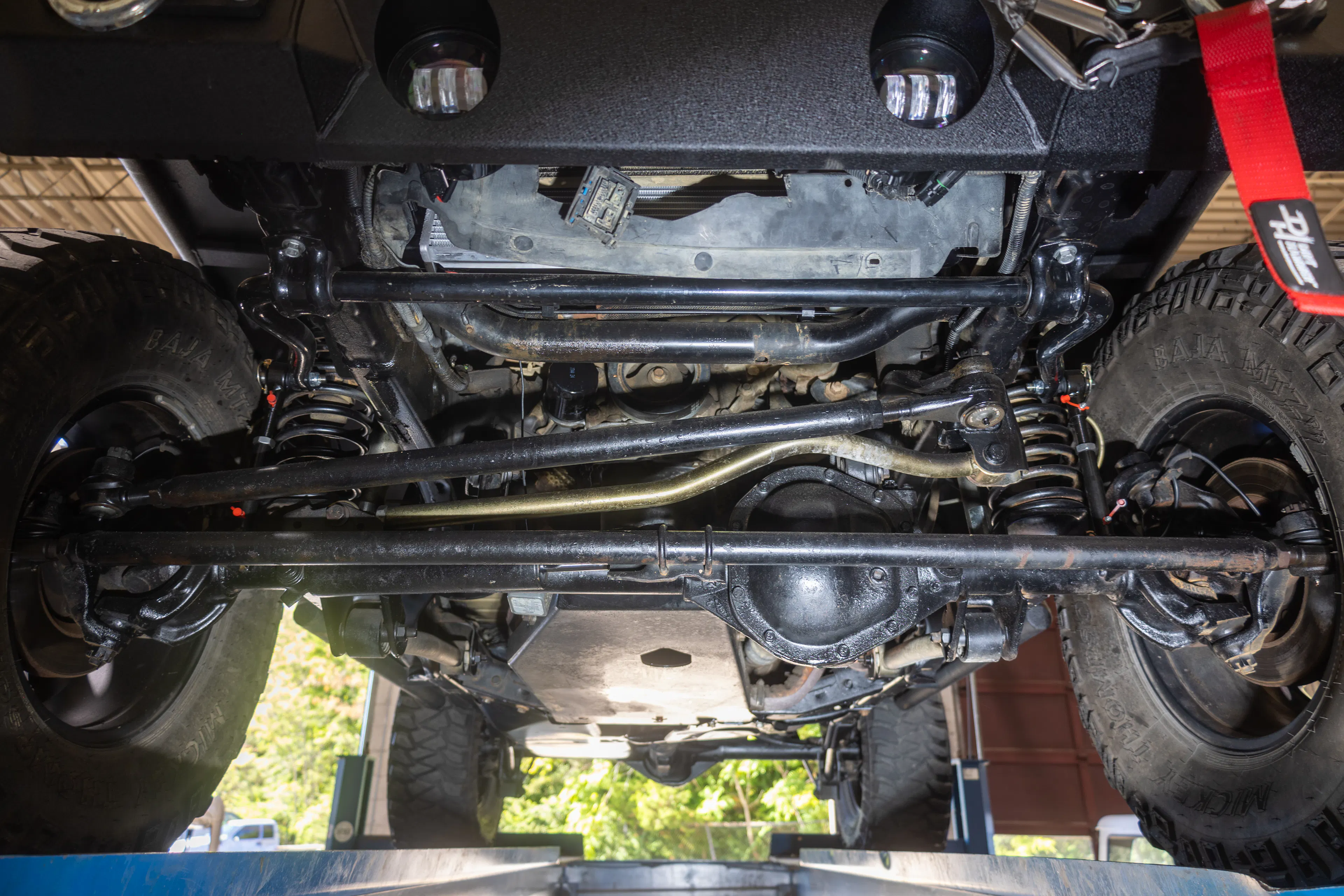 2007 Jeep Wrangler Limited Rubicon front axle whole