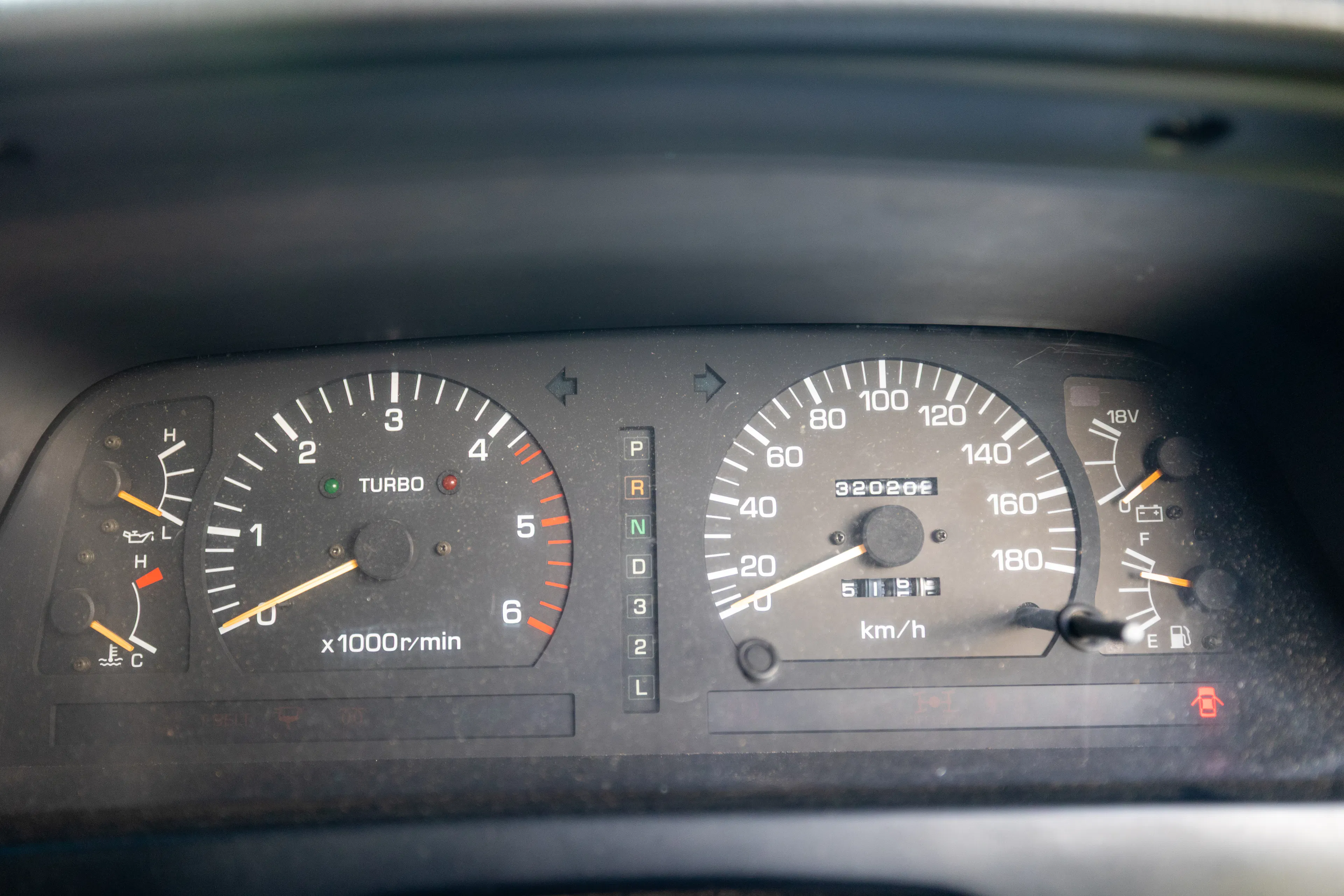 1990 Toyota Land Cruiser VX Limited odometer