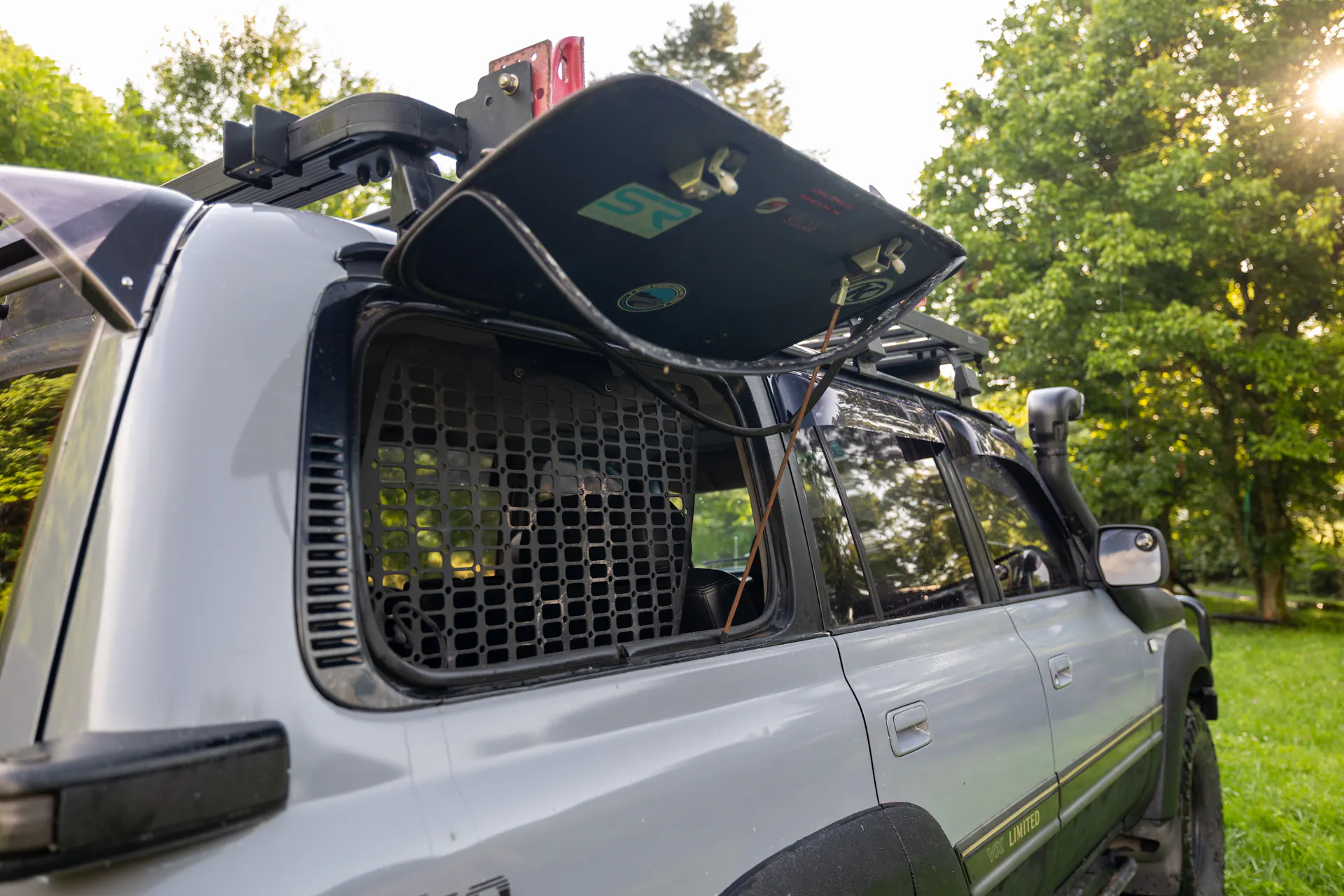 1990 Toyota Land Cruiser VX Limited rear passeger side window up