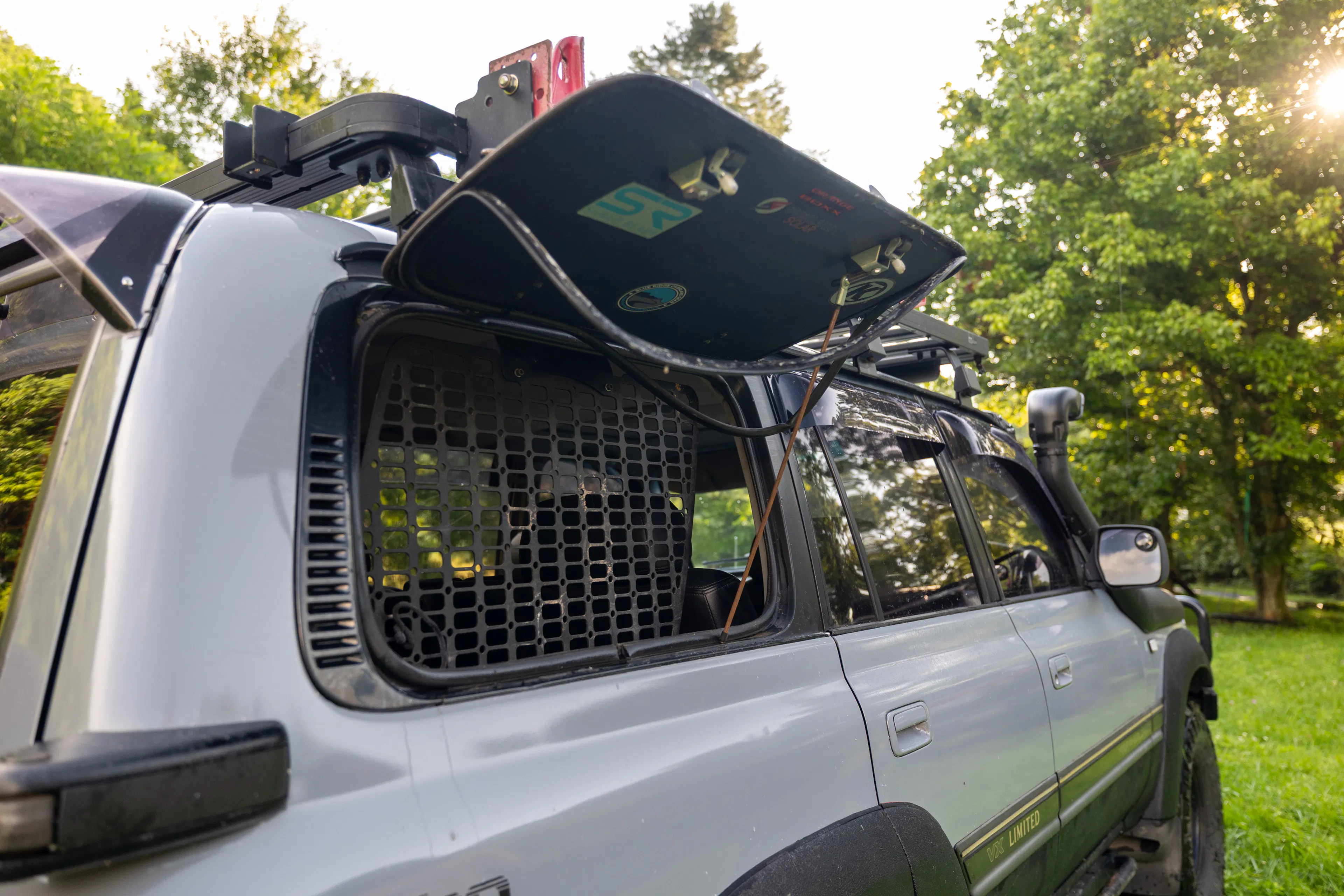 1990 Toyota Land Cruiser VX Limited rear passeger side window up