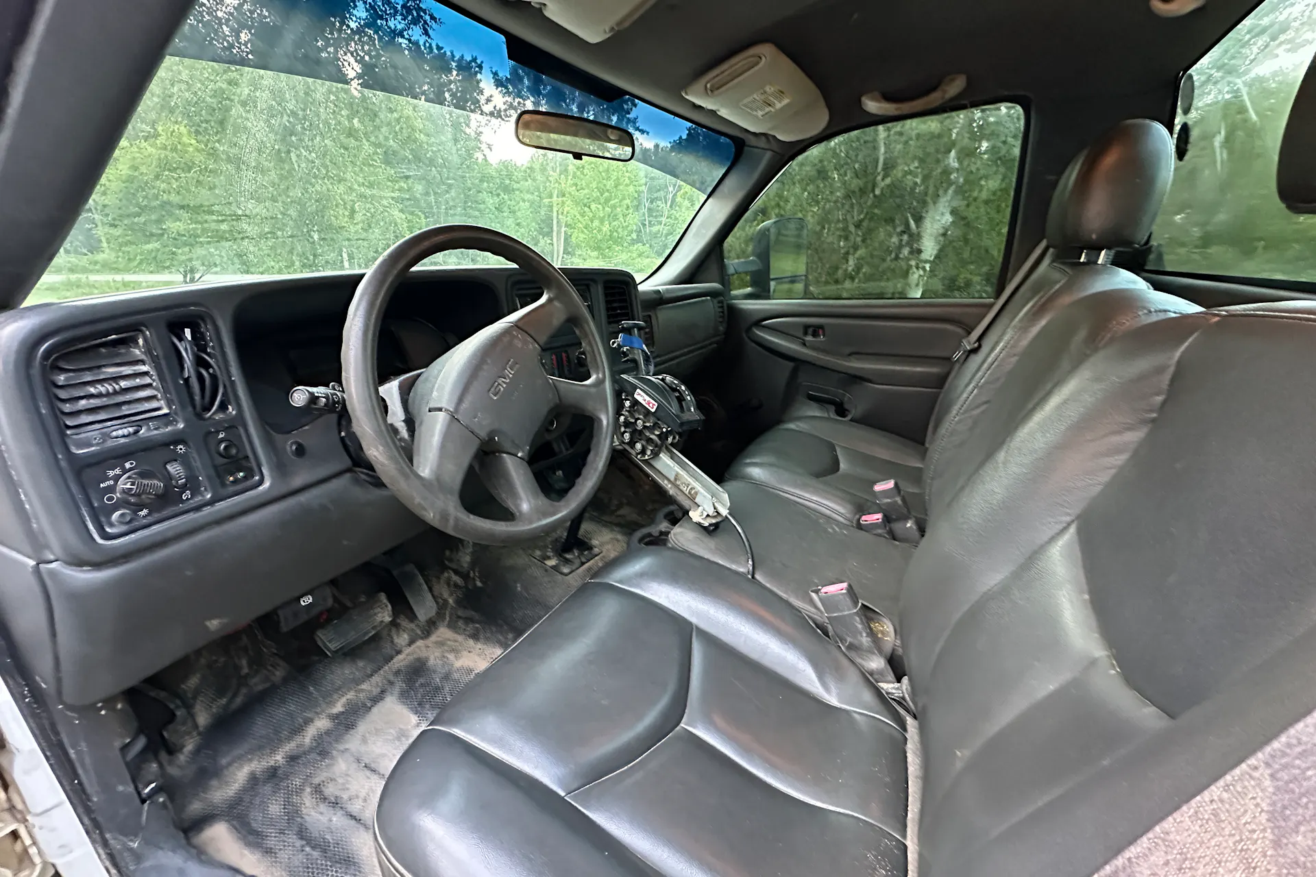 2004 GMC Sierra SXS Blog driver side interior 2