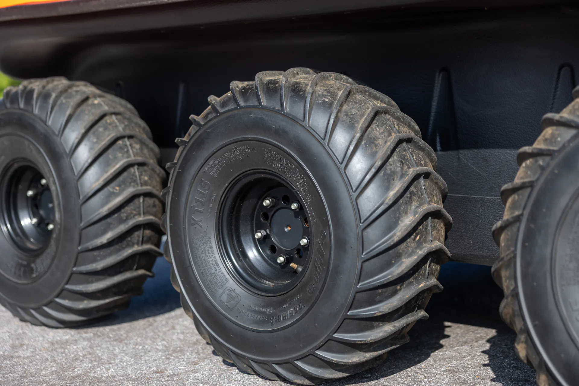 2022 Argo 650 Frontier passenger middle tire