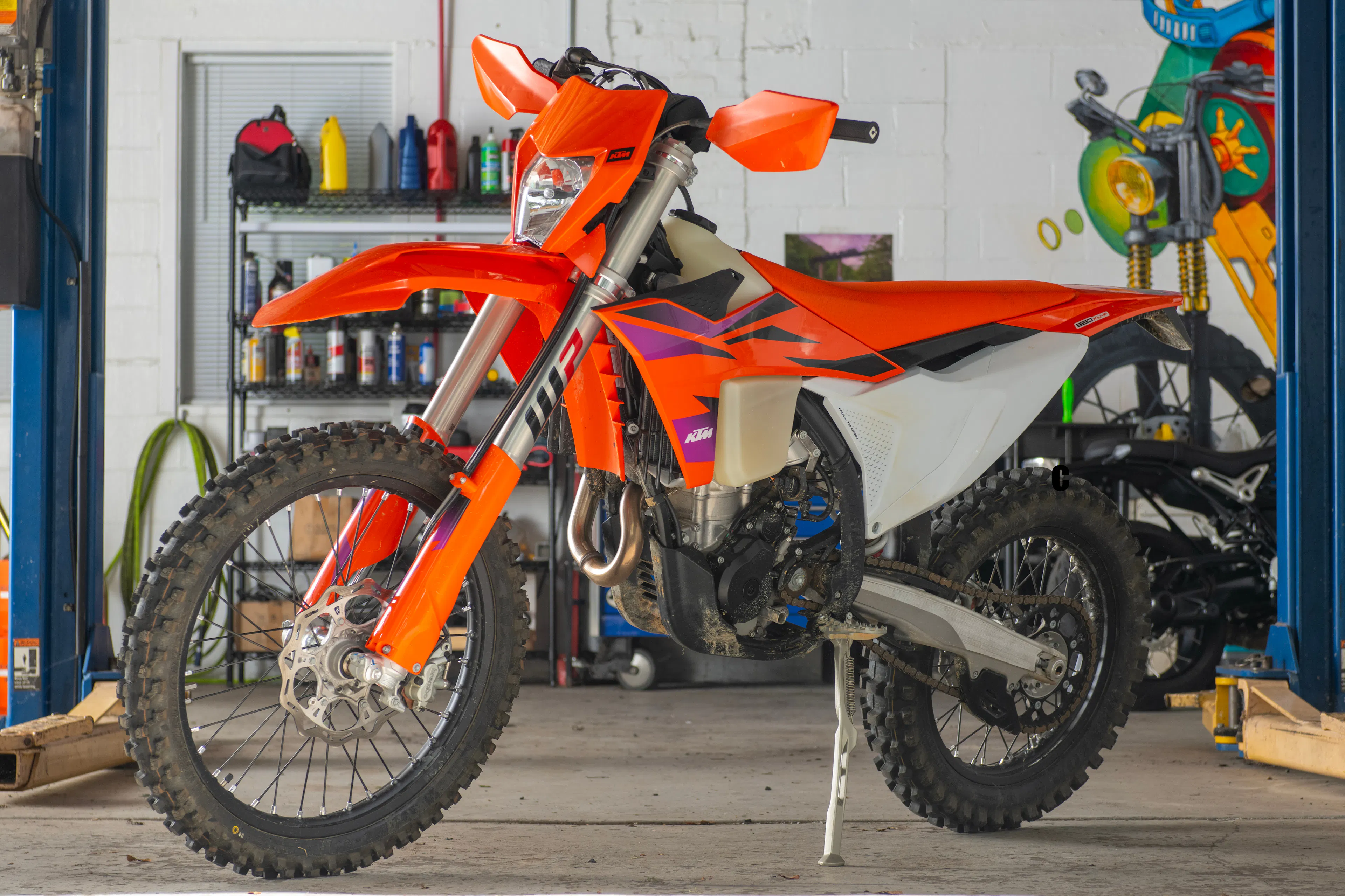2024 KTM 350 XW-F front 3/4 wide