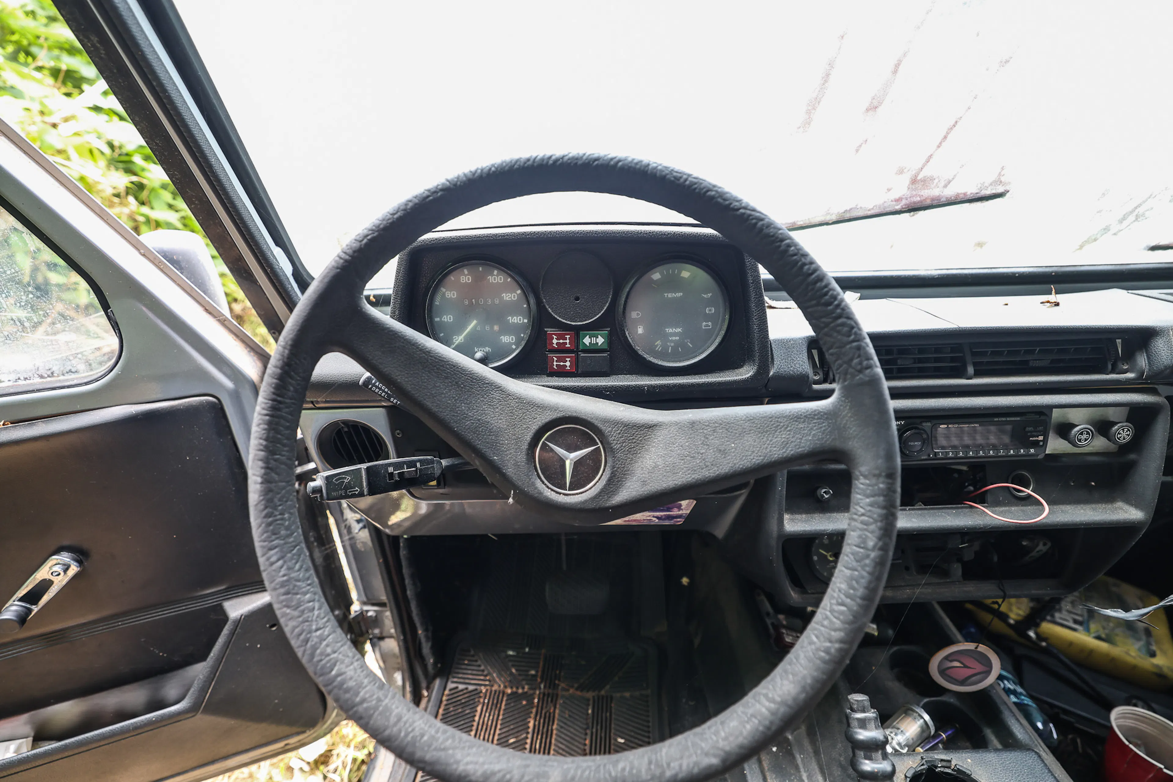 1980 Steyr-Puch G300 steering wheel