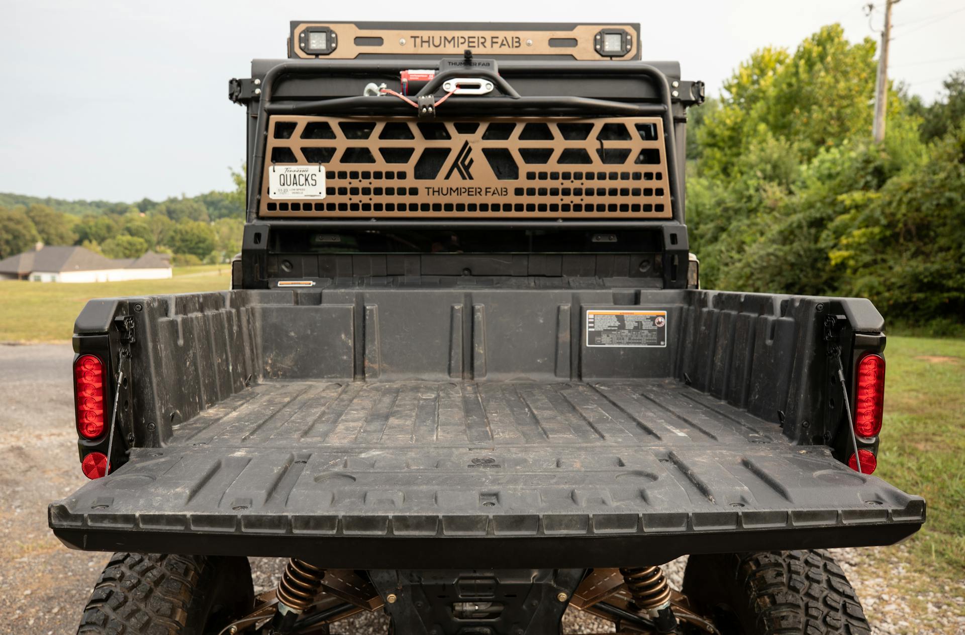 2022 Defender Max Lone Star Cab tailgate down