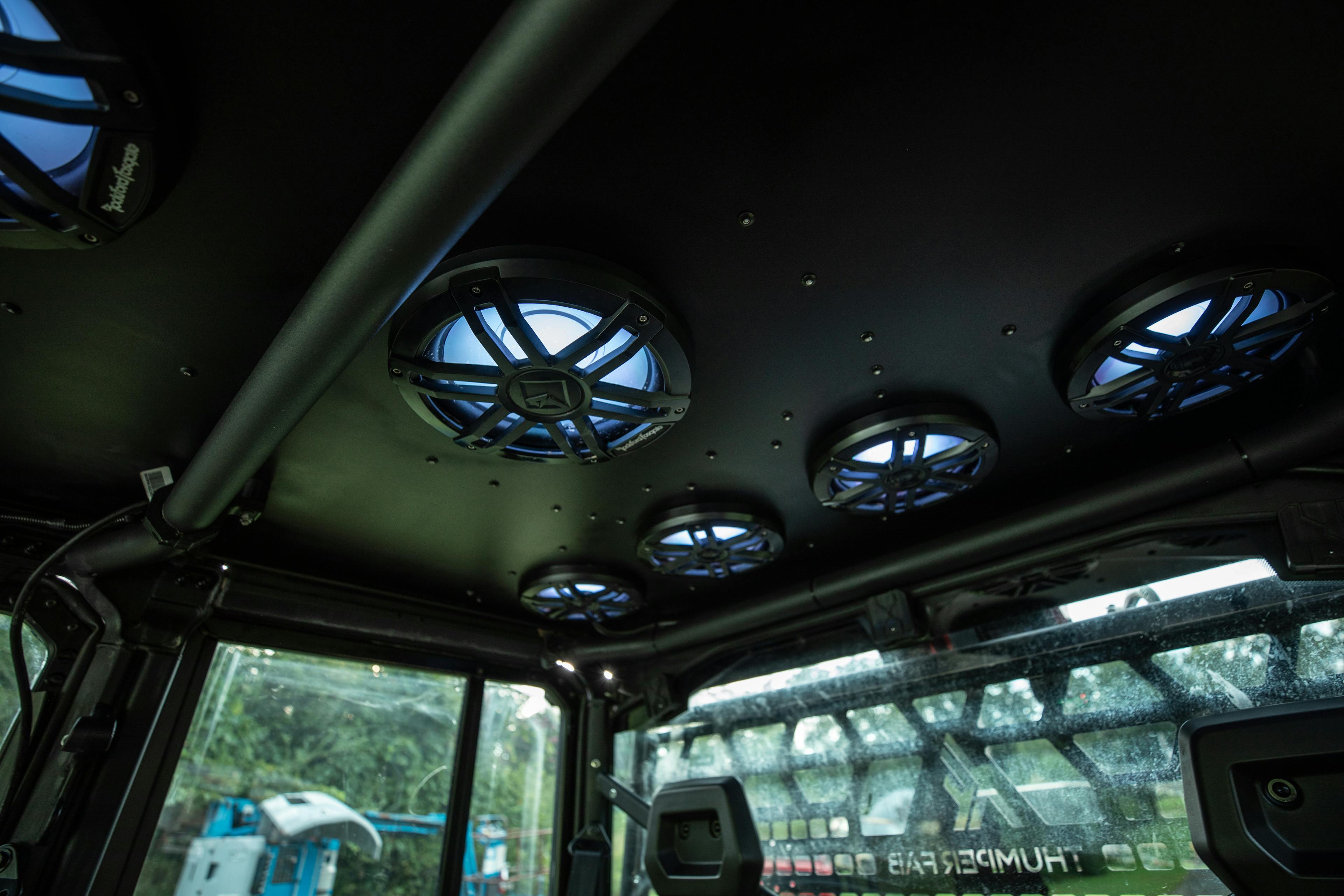 2022 Defender Max Lone Star Cab audio roof