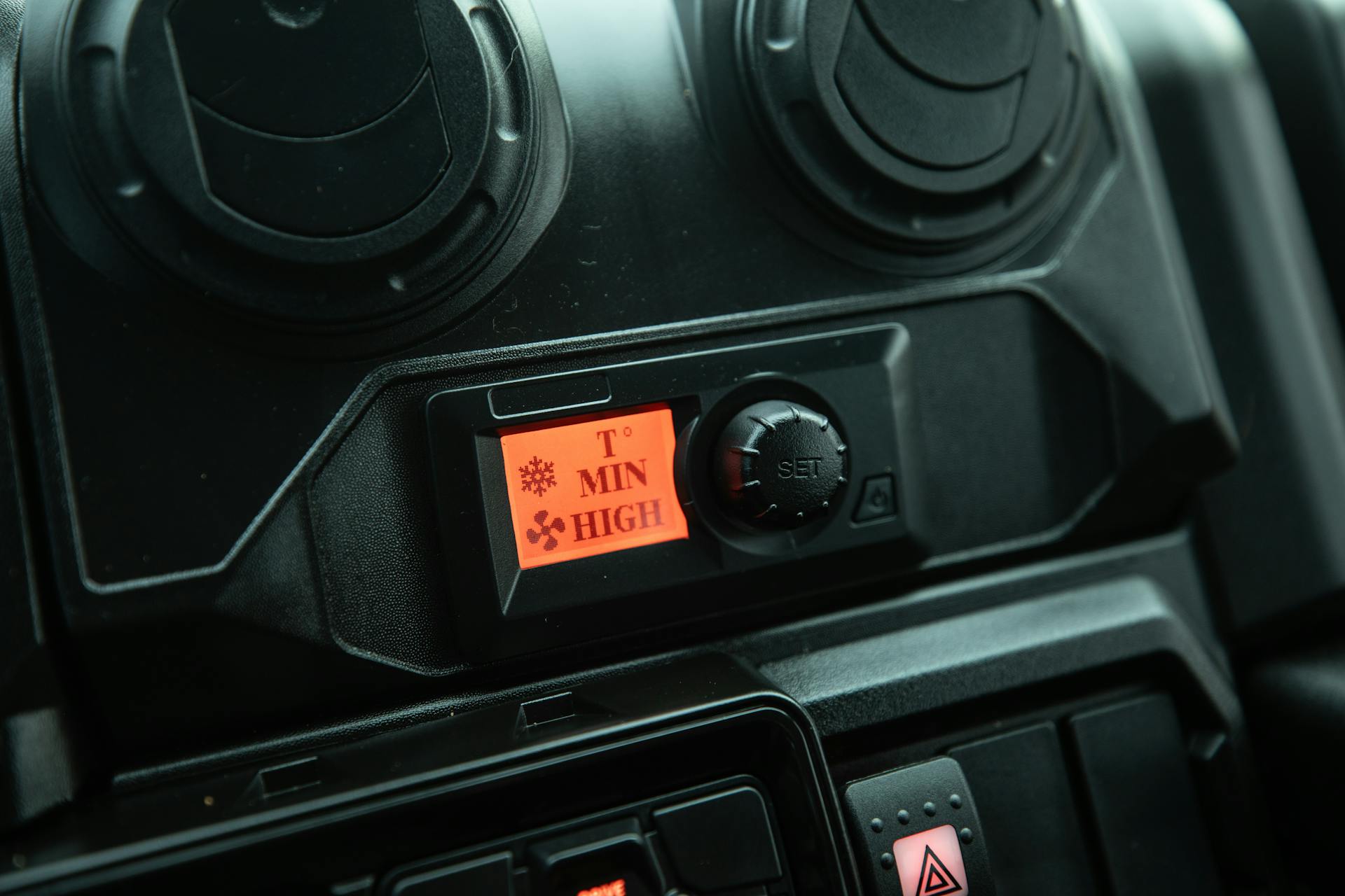 2022 Defender Max Lone Star Cab HVAC control 