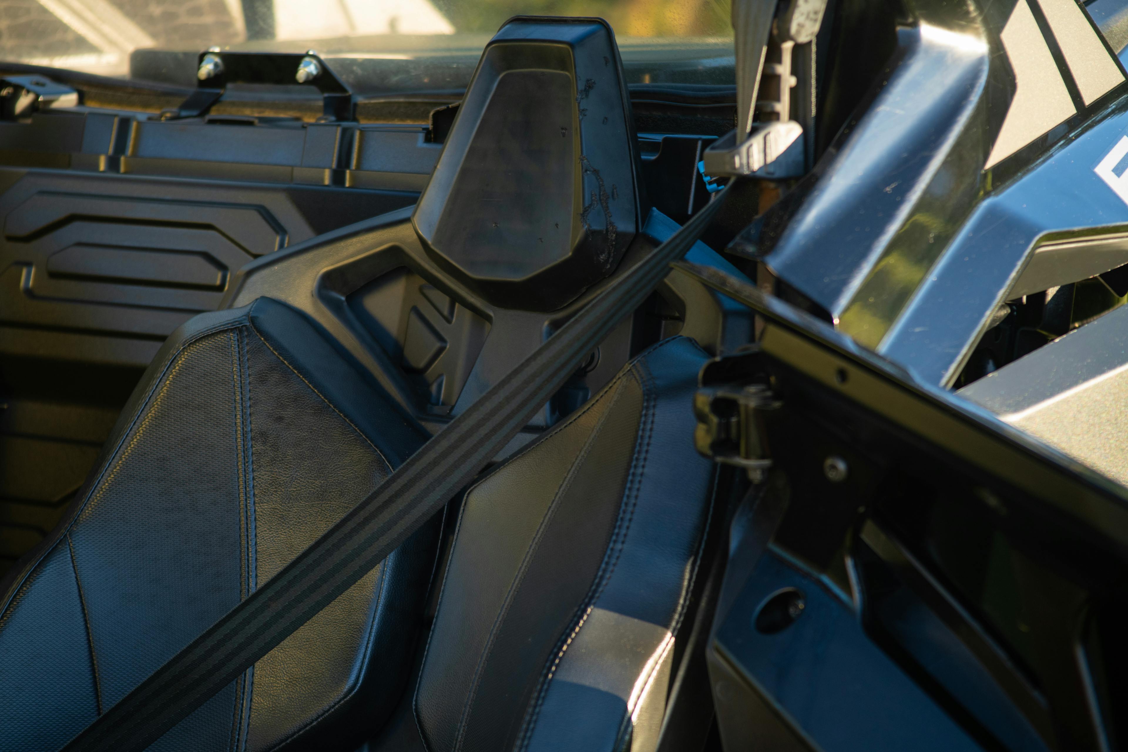 2022 Polaris RZR Pro XP Sport driver seat