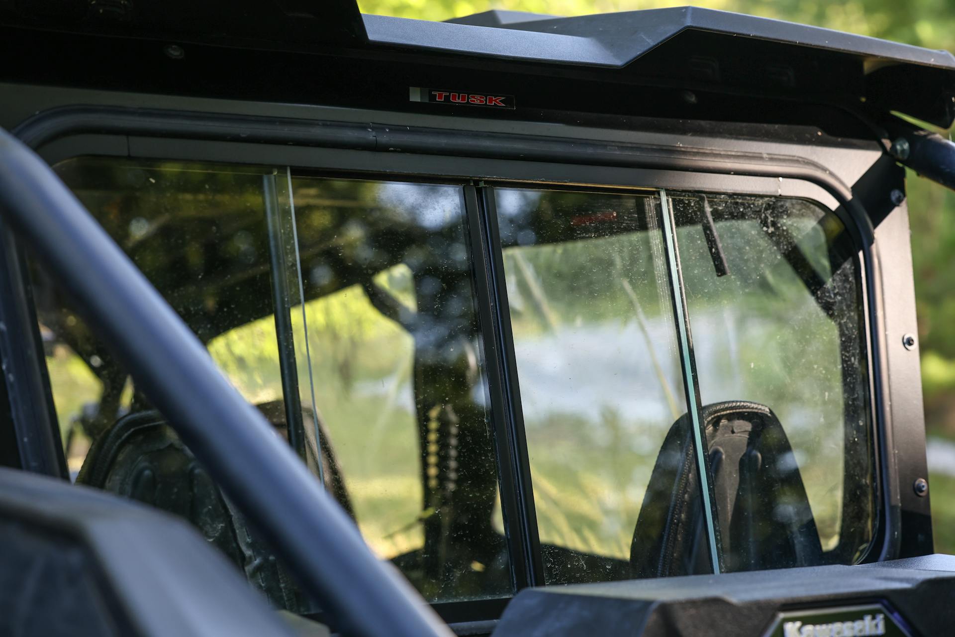 2024 Kawasaki Teryx KRX4 1000 SE eS rear window detail.