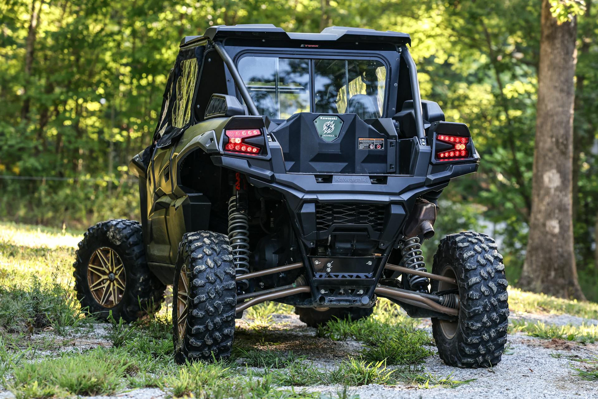 2024 Kawasaki Teryx KRX4 1000 SE eS rear right 3/4 shallow