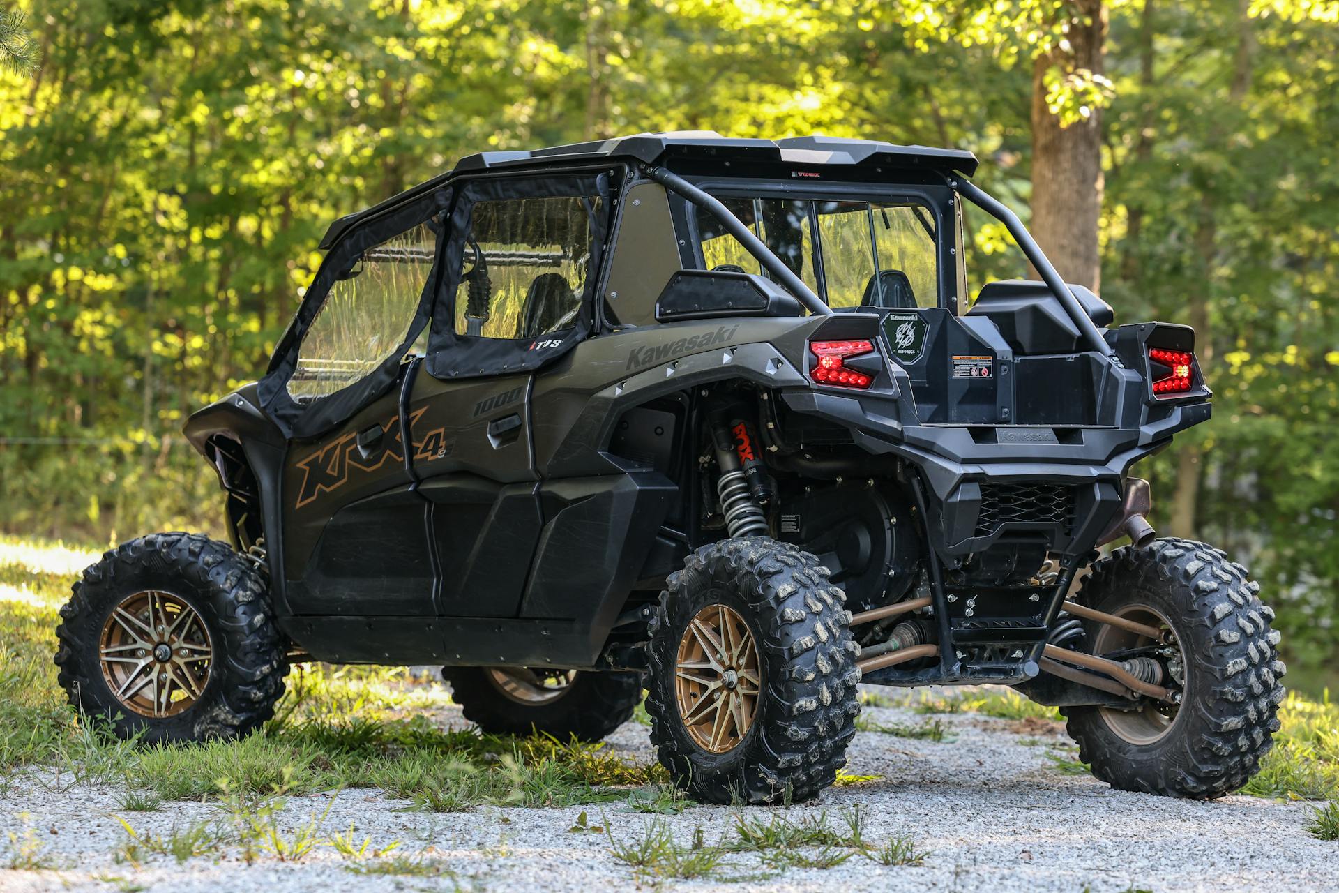 2024 Kawasaki Teryx KRX4 1000 SE eS right 3/4 wide