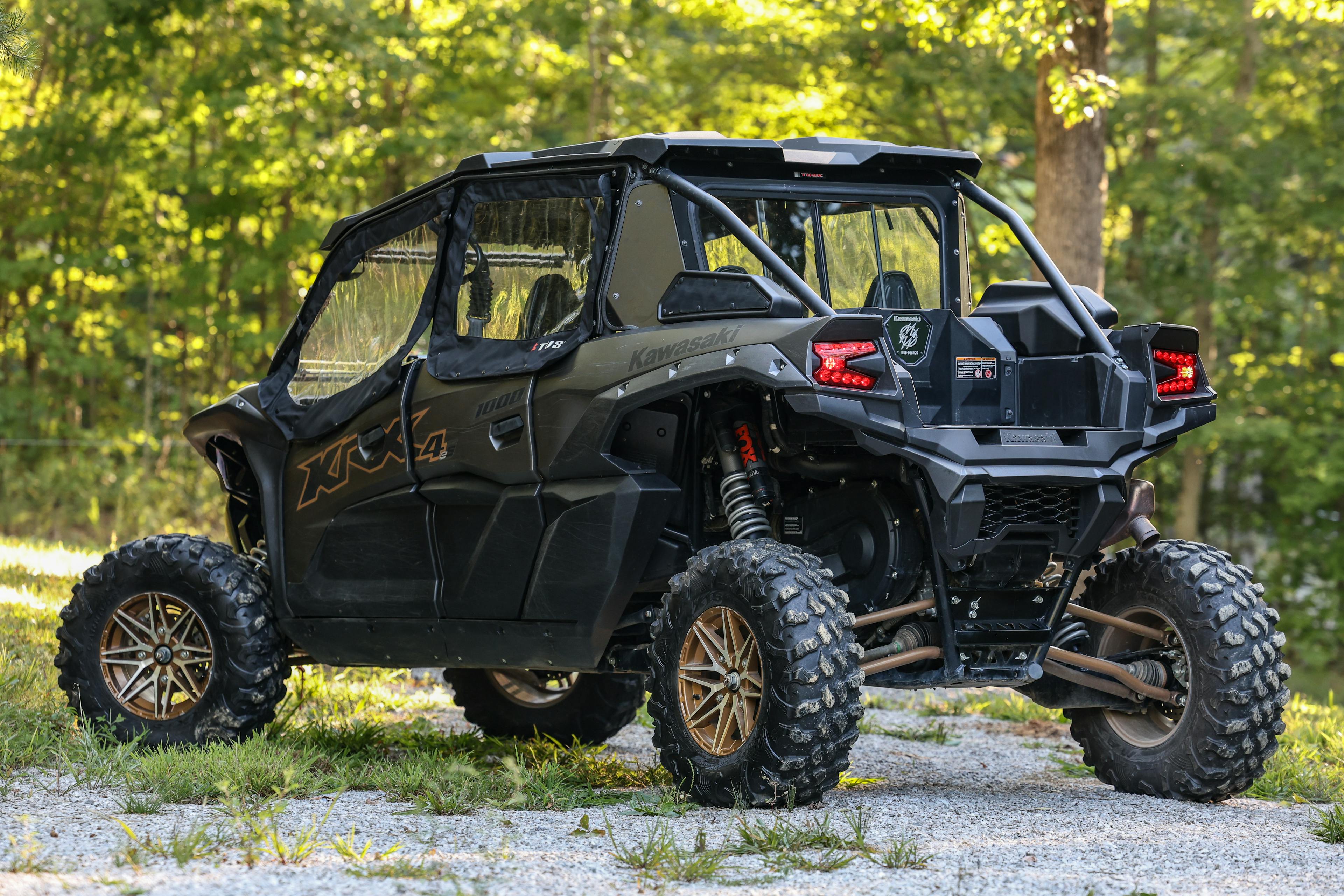 2024 Kawasaki Teryx KRX4 1000 SE eS right 3/4 wide