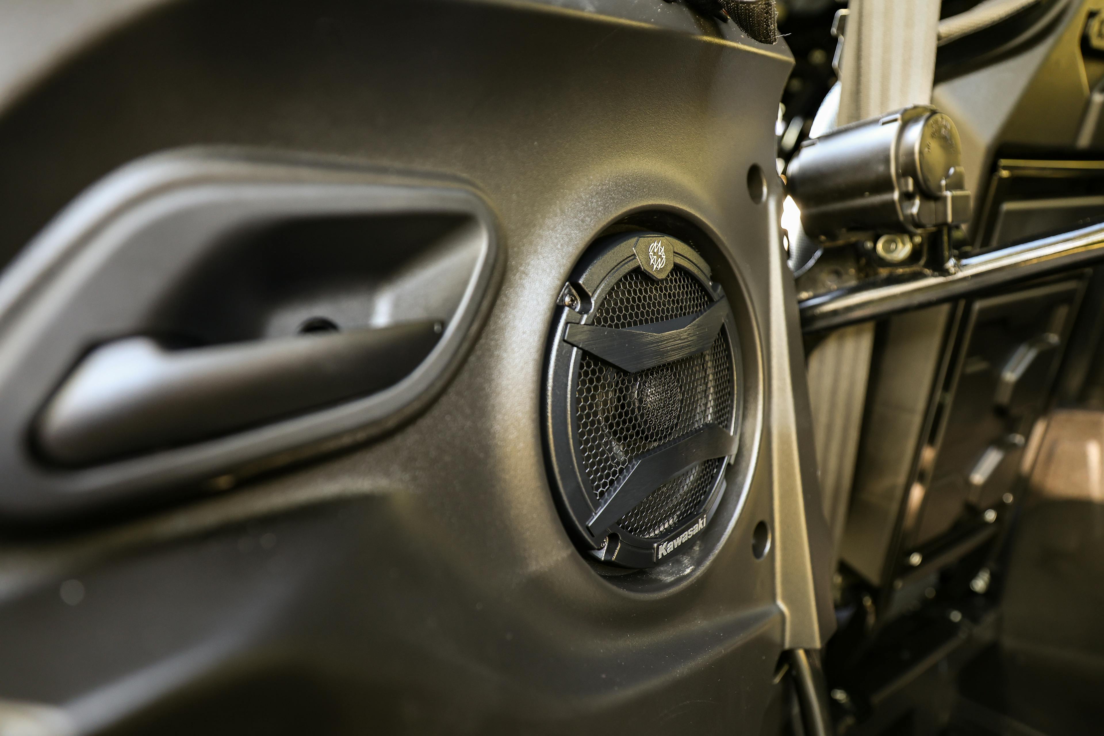 2024 Kawasaki Teryx KRX4 1000 SE eS speaker