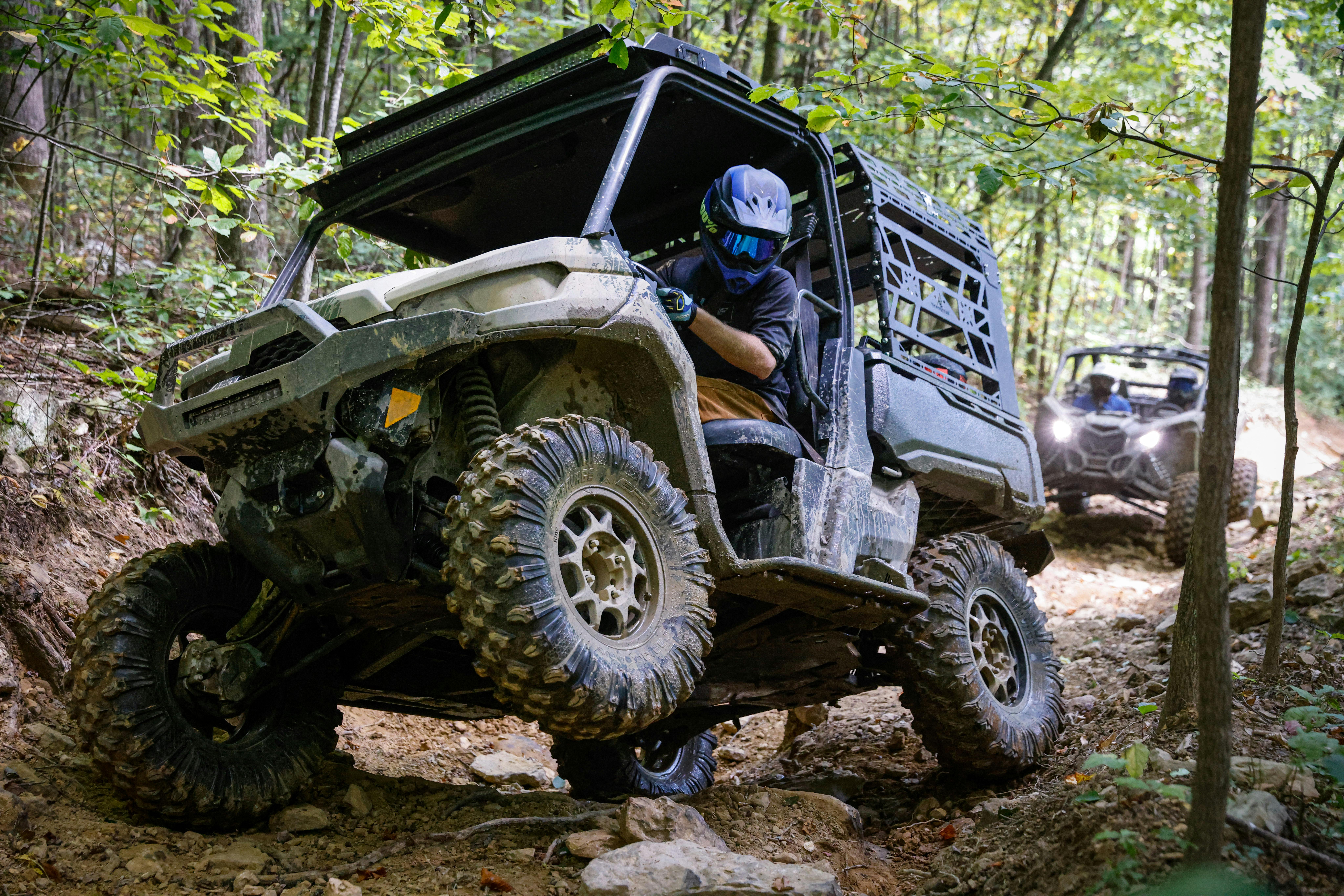 Can-Am Defender HD8 Wheeling