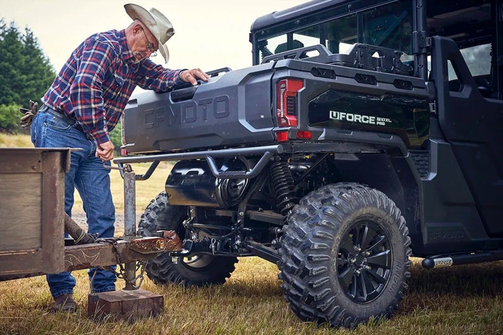 2025 CFMoto UForce U10 XL Pro base model hooking up to a trailer.