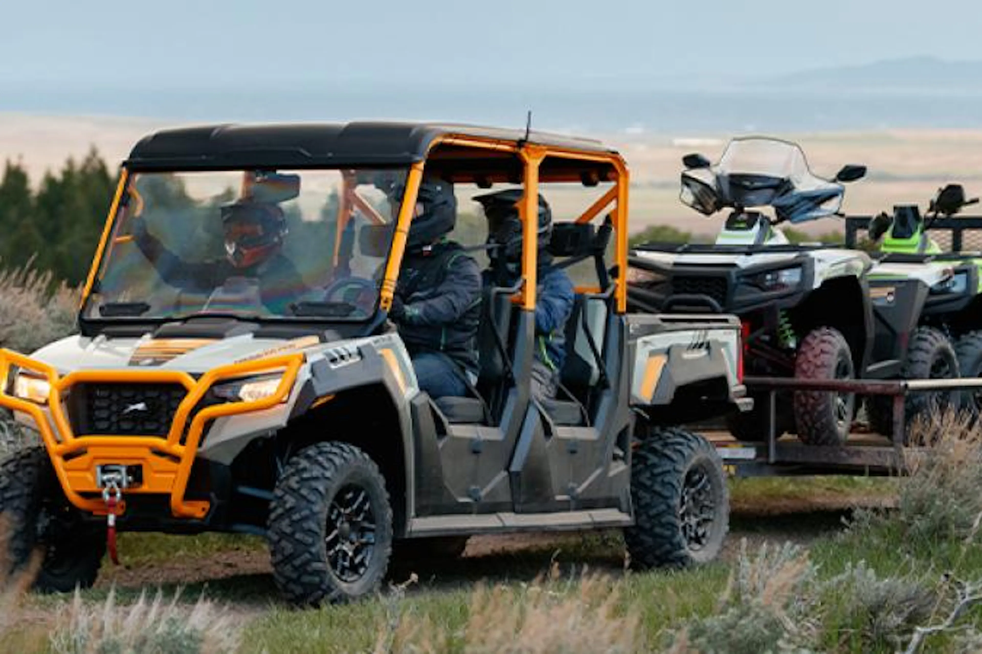 2025 Prowler Crew-Towing