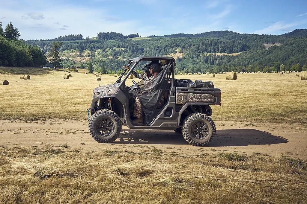 2025-cfmoto-uforce-u10-pro-field
