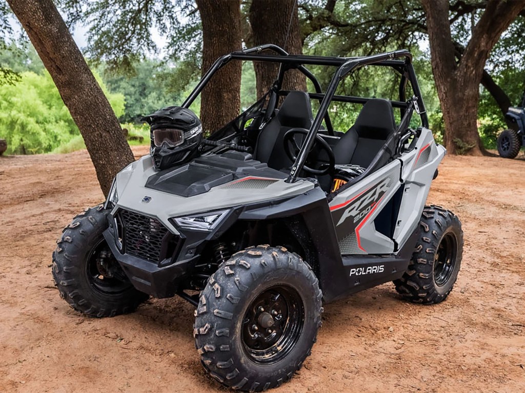 Polaris RZR-200-EFI-Beauty