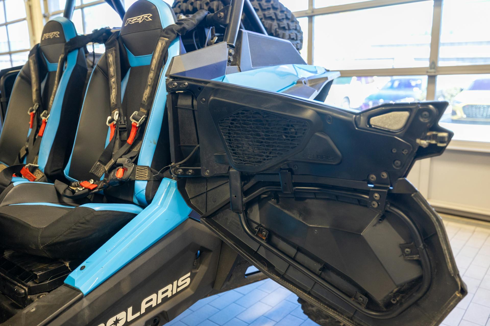 2020 Polaris RZR Turbo S driver door