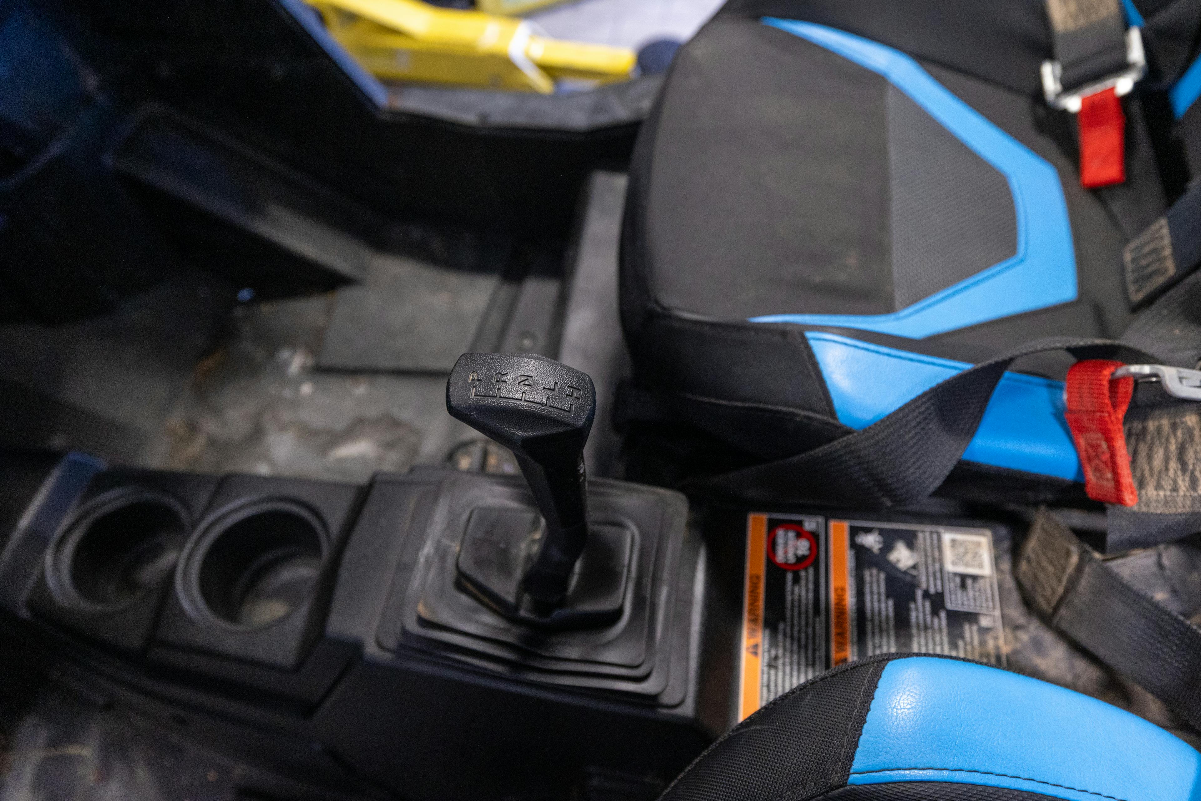 2020 Polaris RZR Turbo S shifter