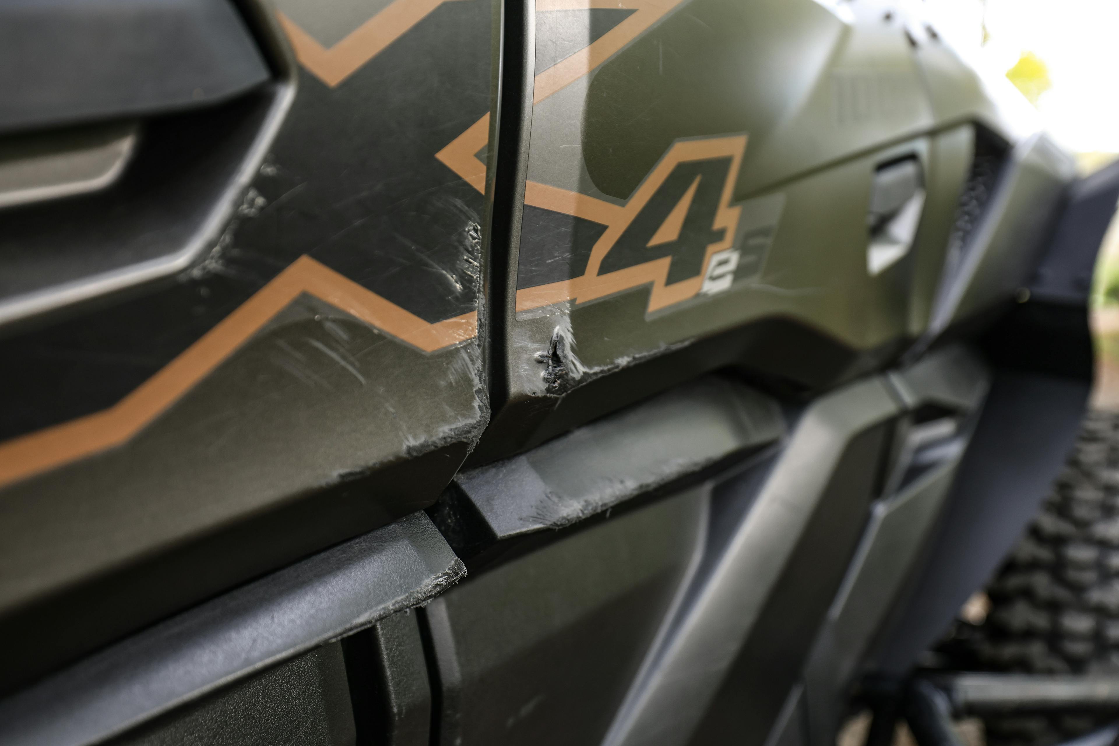 2023 Kawasaki Teryx KRX4 1000 eS SE trail damage