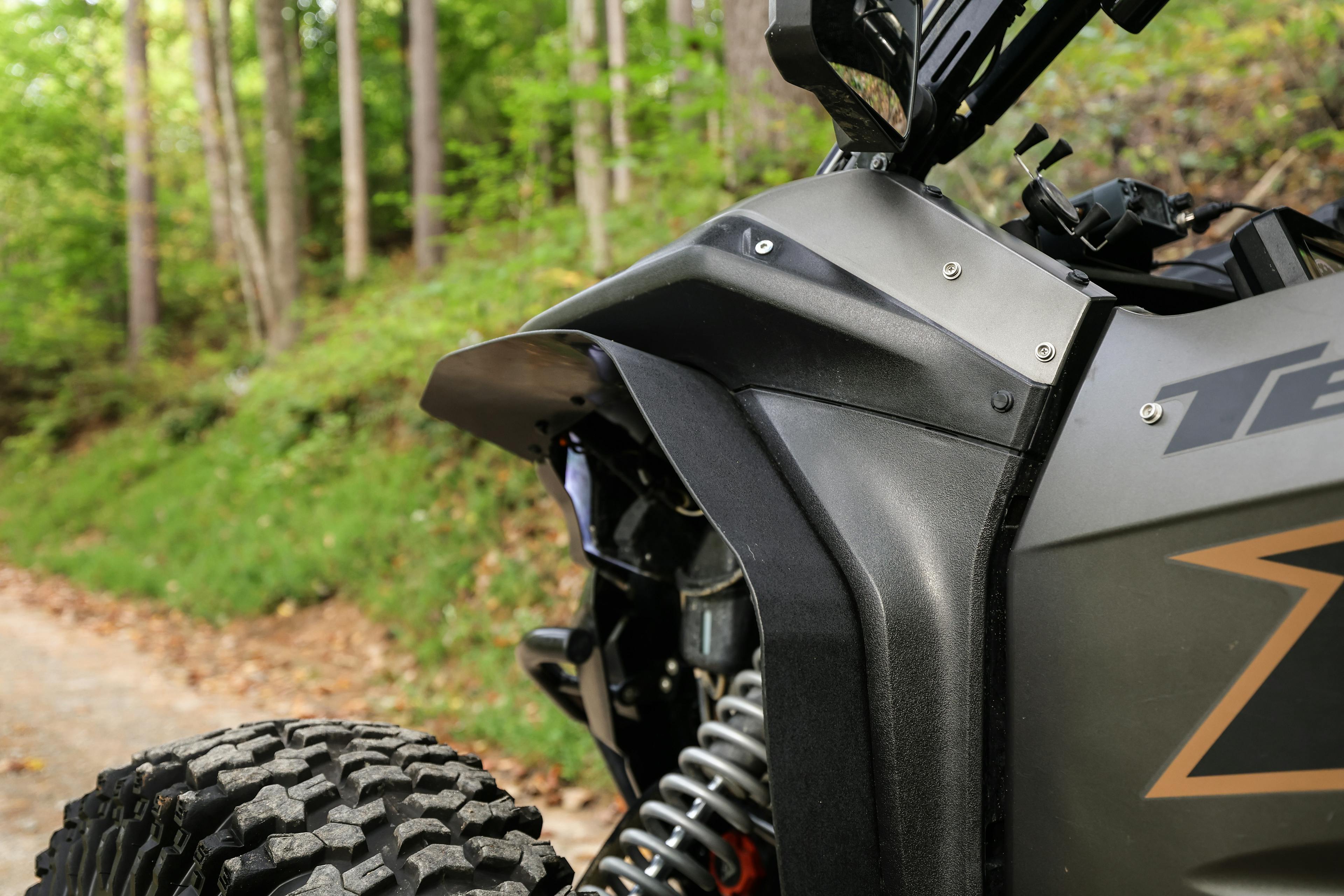 2023 Kawasaki Teryx KRX4 1000 eS SE fender flares