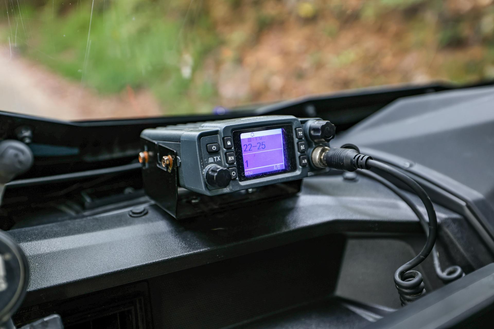 2023 Kawasaki Teryx KRX4 1000 eS SE rugged radios