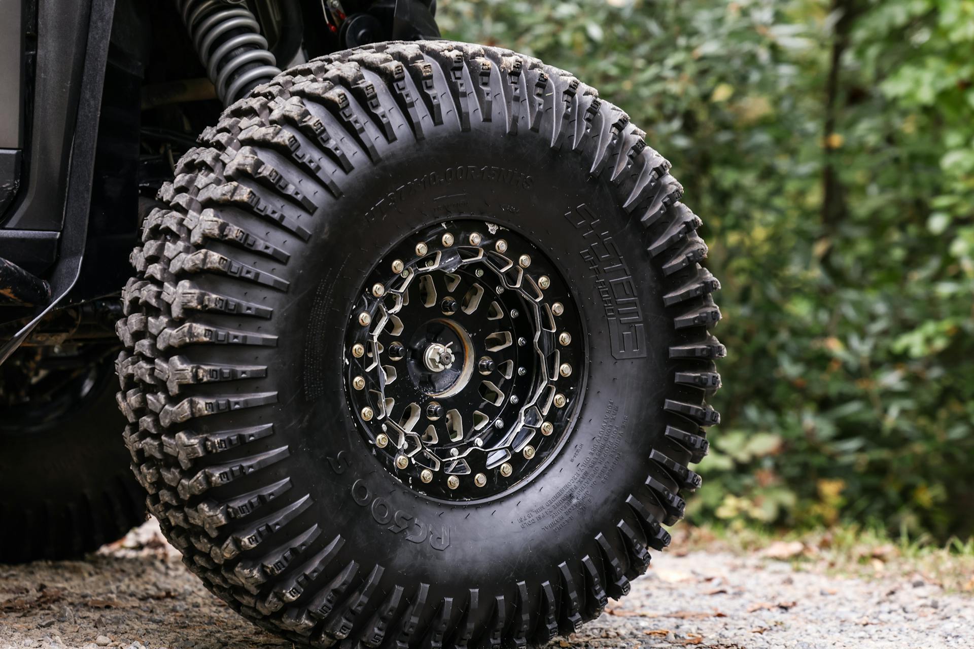 2023 Kawasaki Teryx KRX4 1000 eS SE front left tire