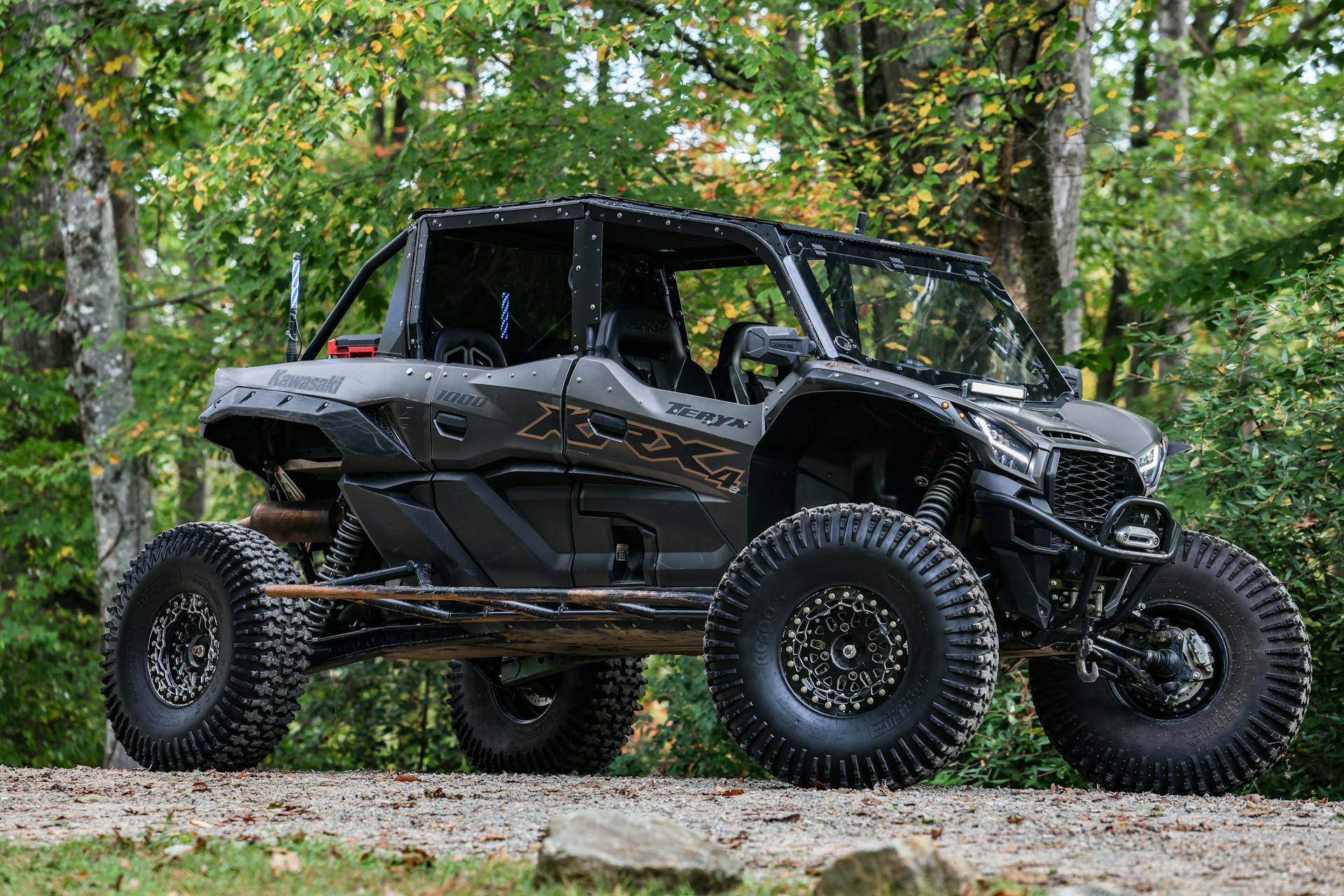 2023 Kawasaki Teryx KRX4 1000 eS SE front passenger side
