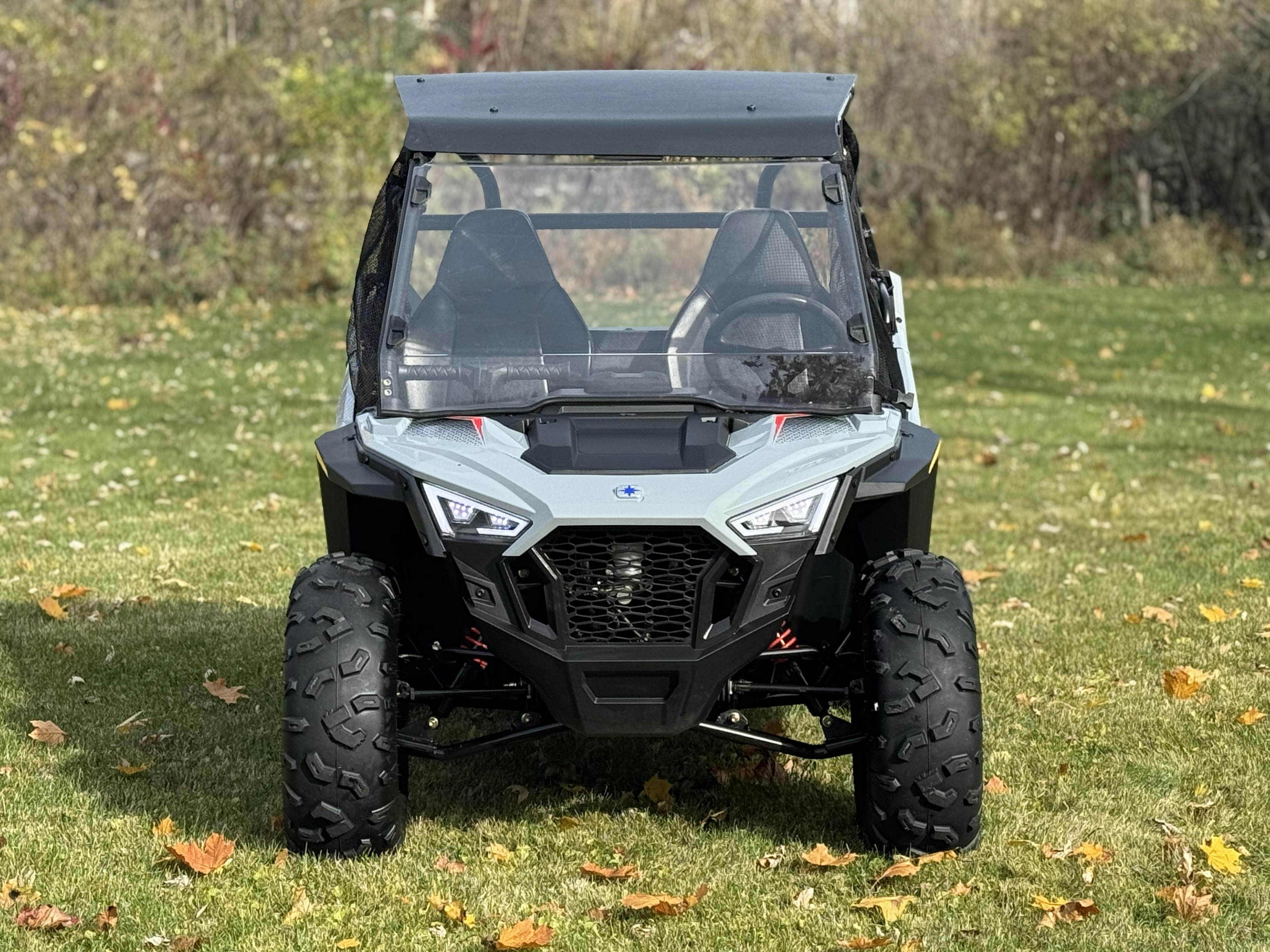 2024 Polaris RZR 200 front dead on lights on