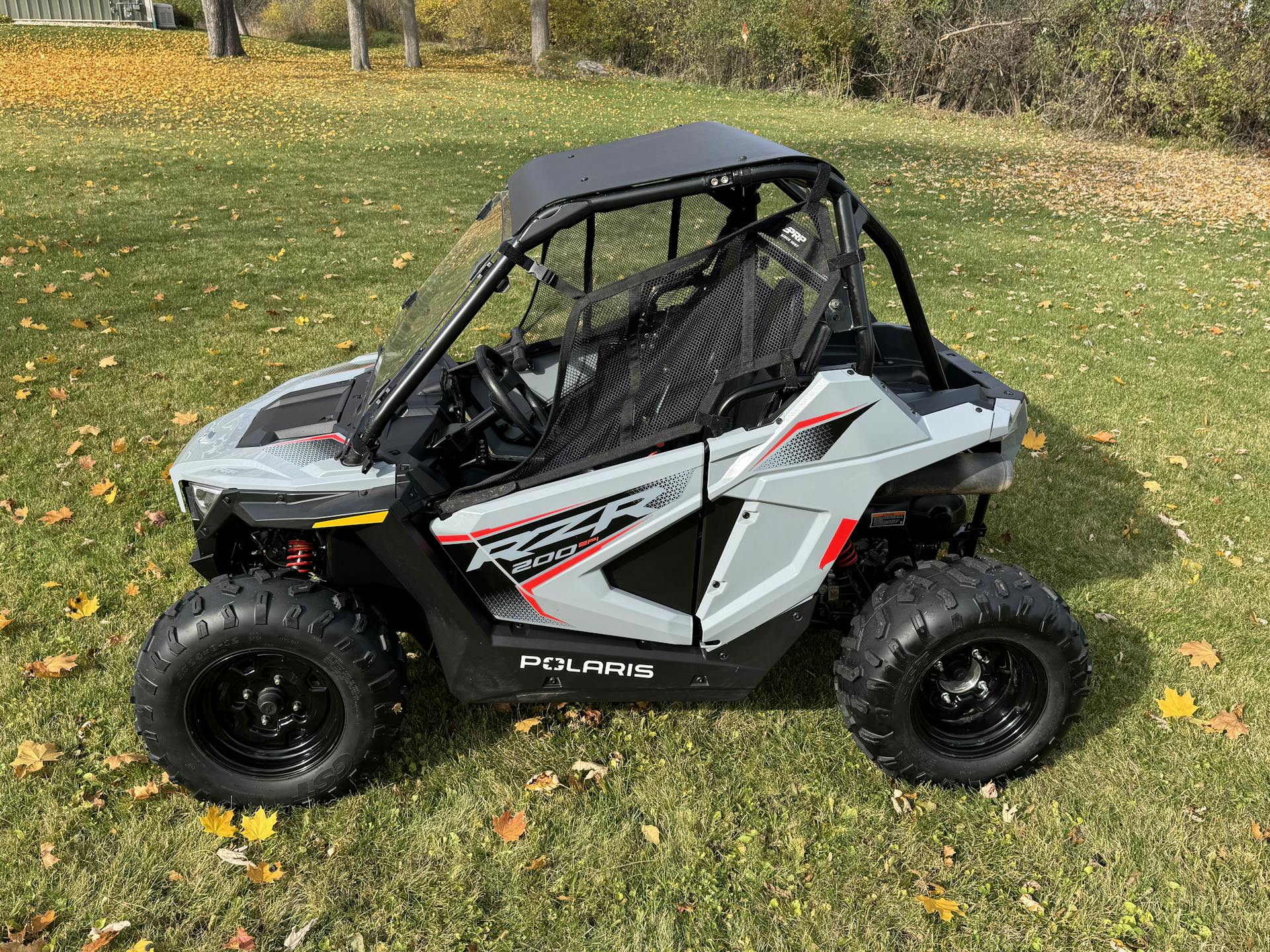 2024 Polaris RZR 200 side/roof