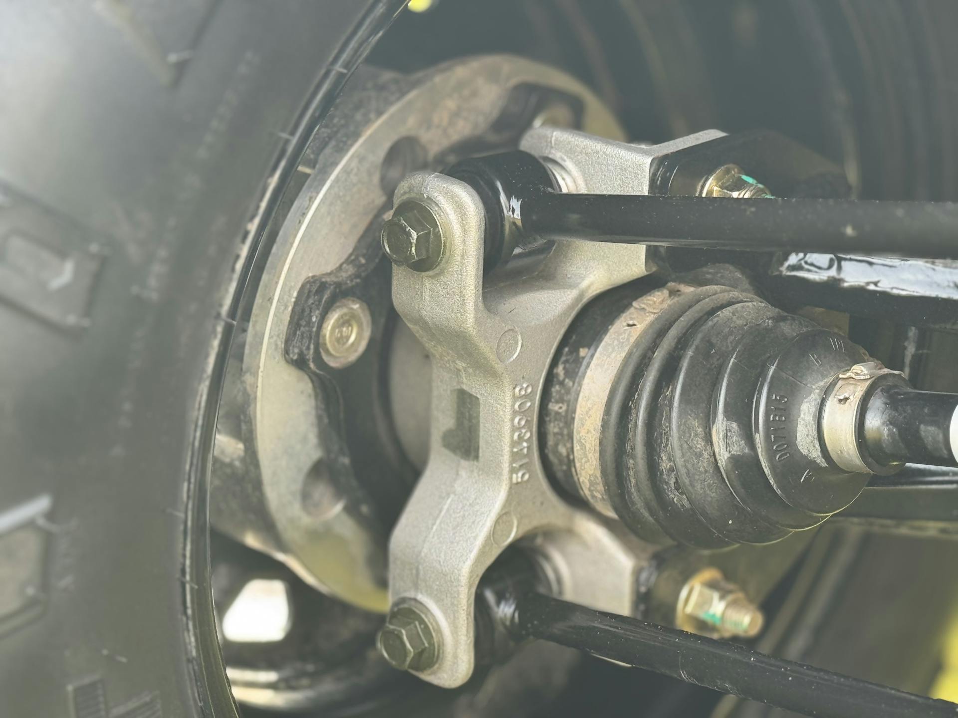 2024 Polaris RZR 200 hub closeup