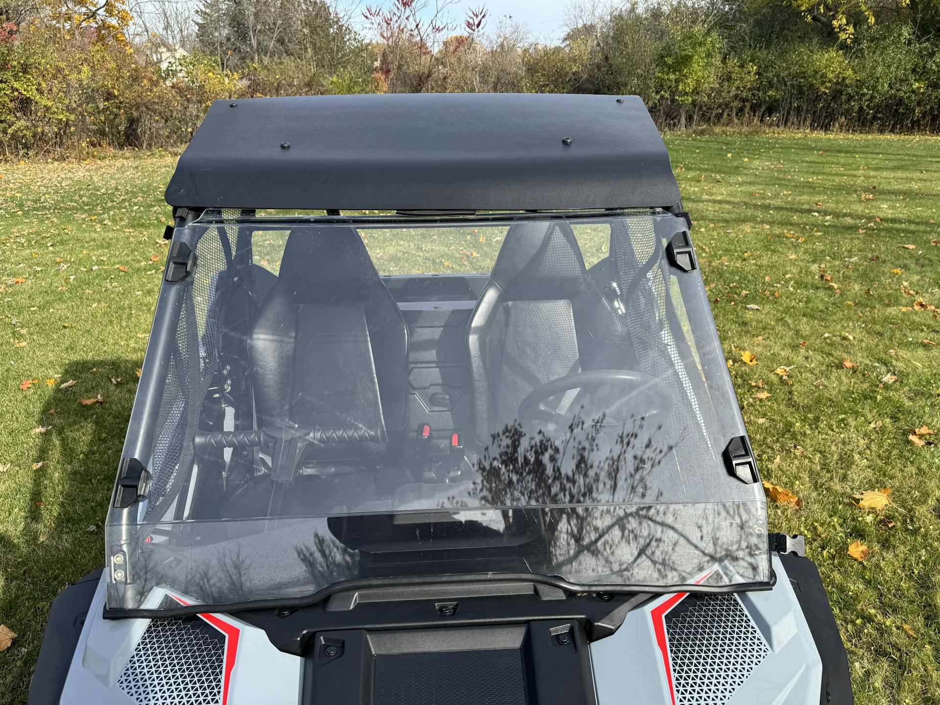 2024 Polaris RZR 200 front windshield