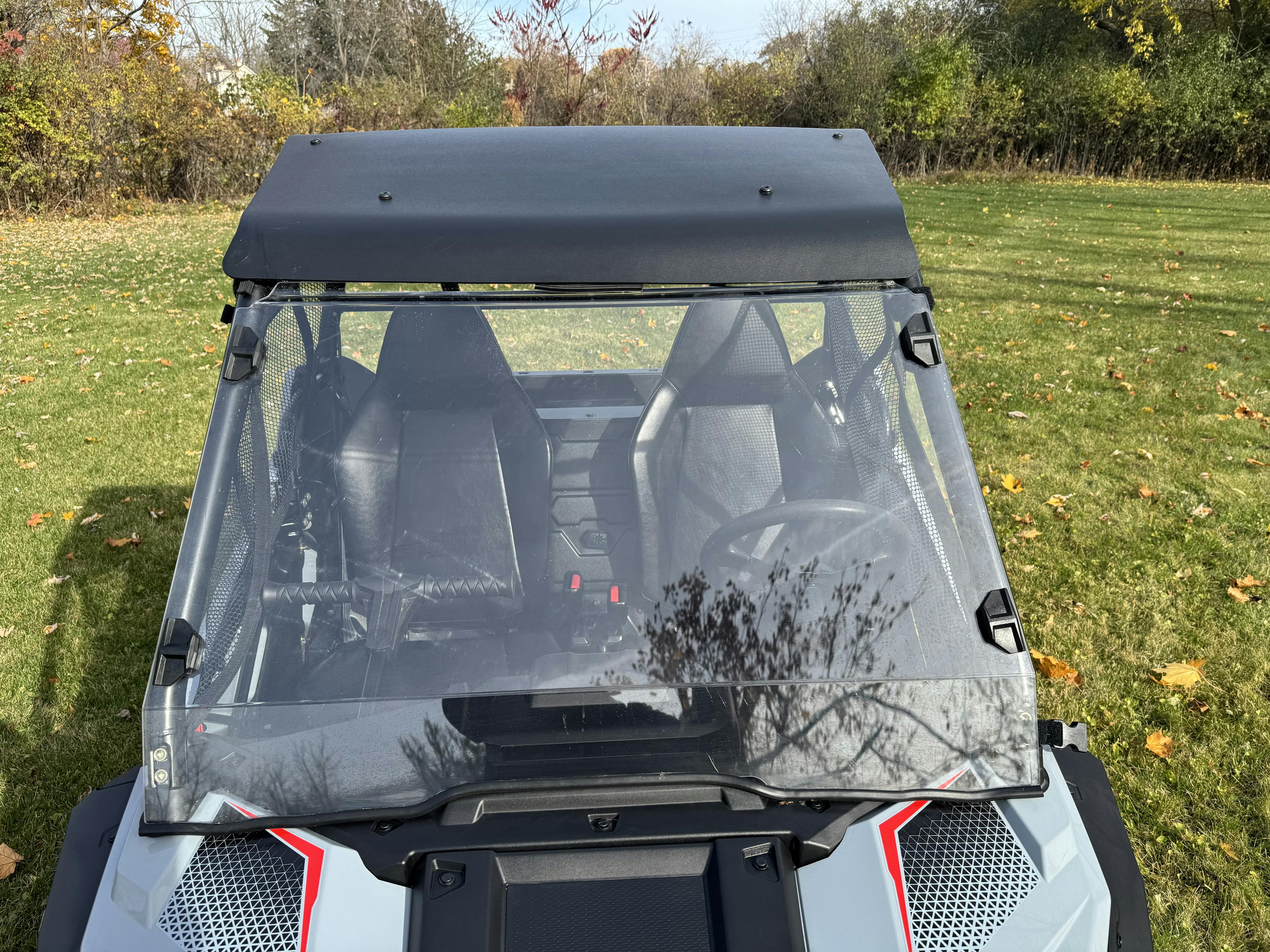 2024 Polaris RZR 200 front windshield