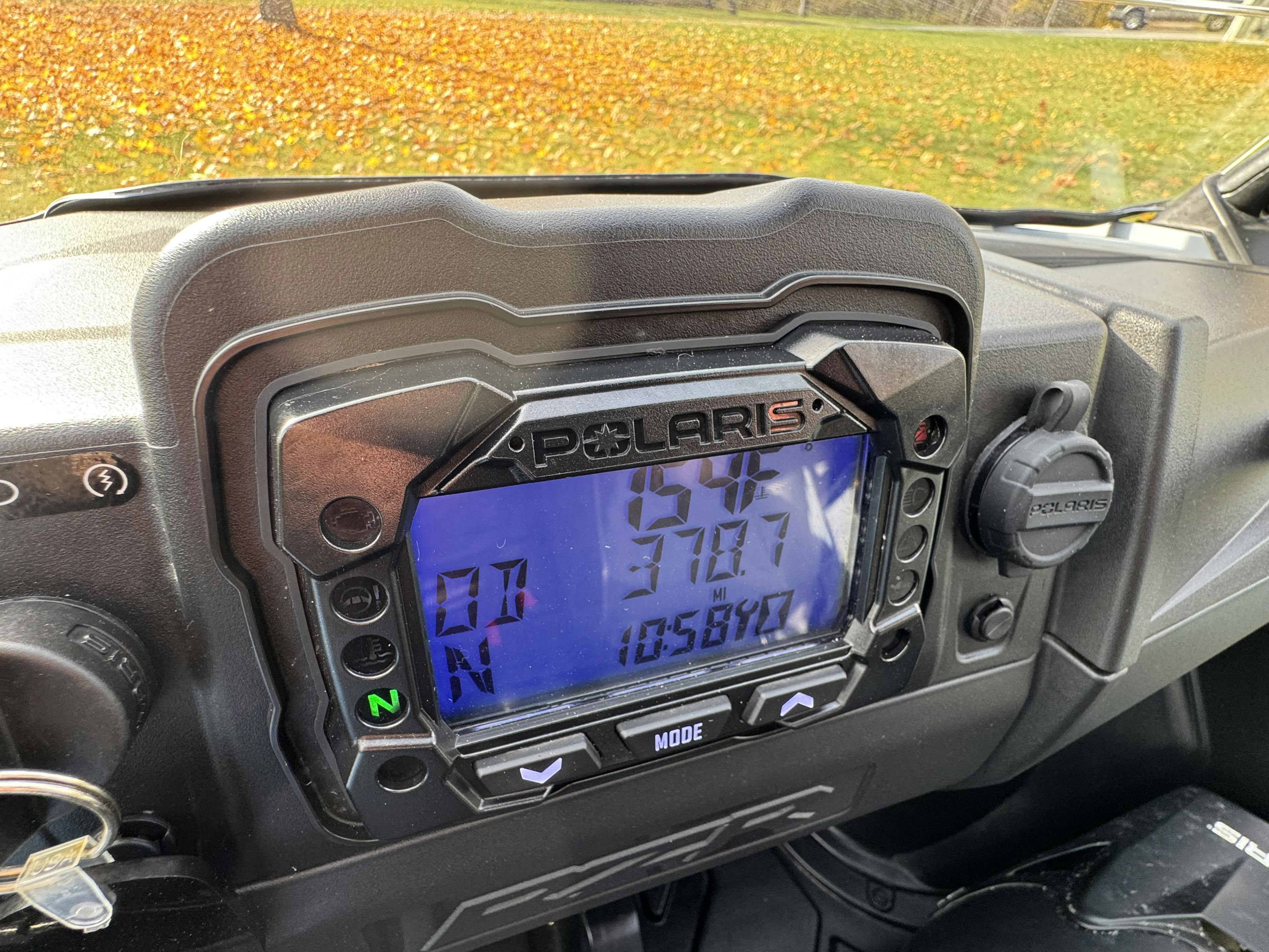 2024 Polaris RZR 200 instrument stack