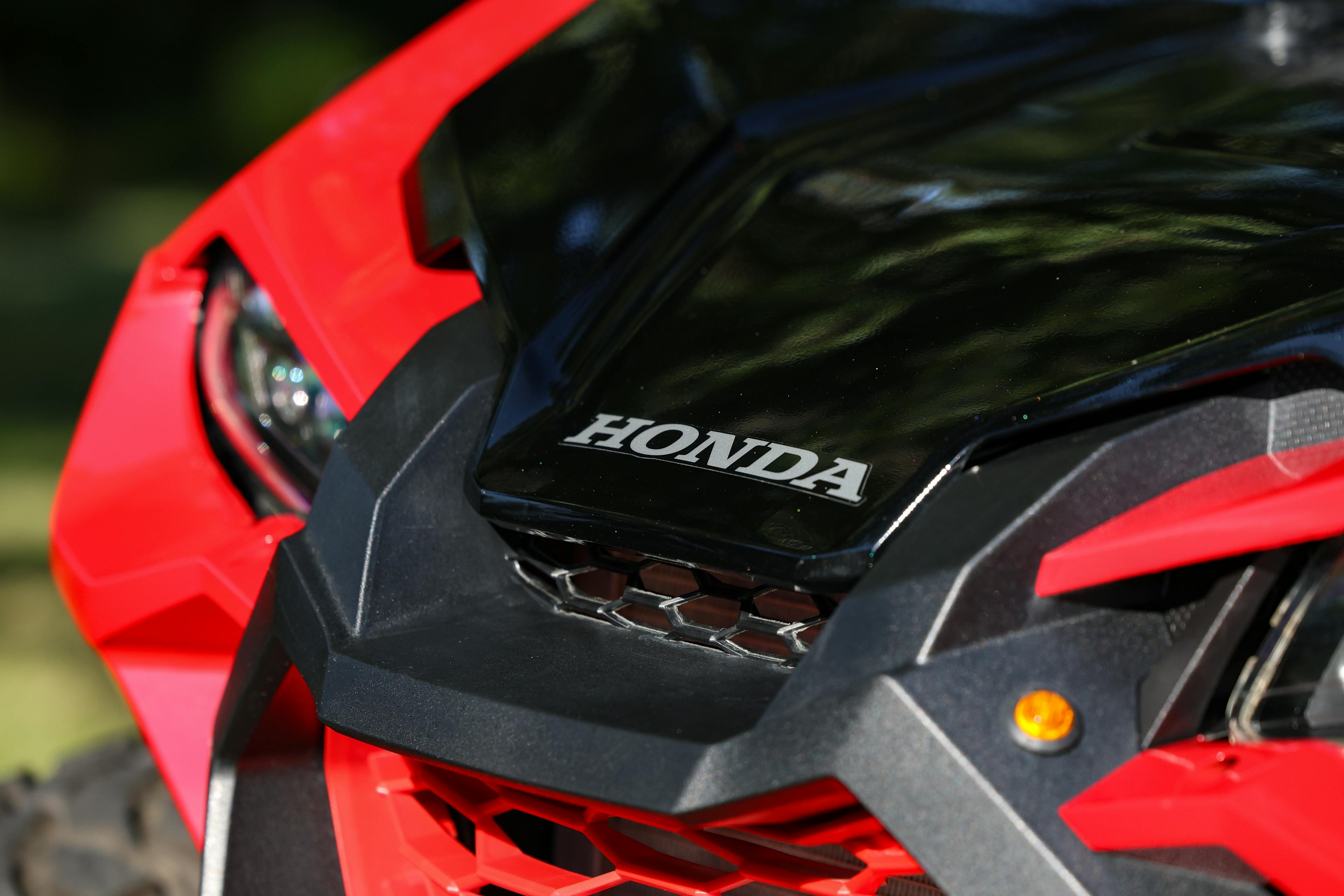 2022 Honda Talon 1000X-4 grille detail
