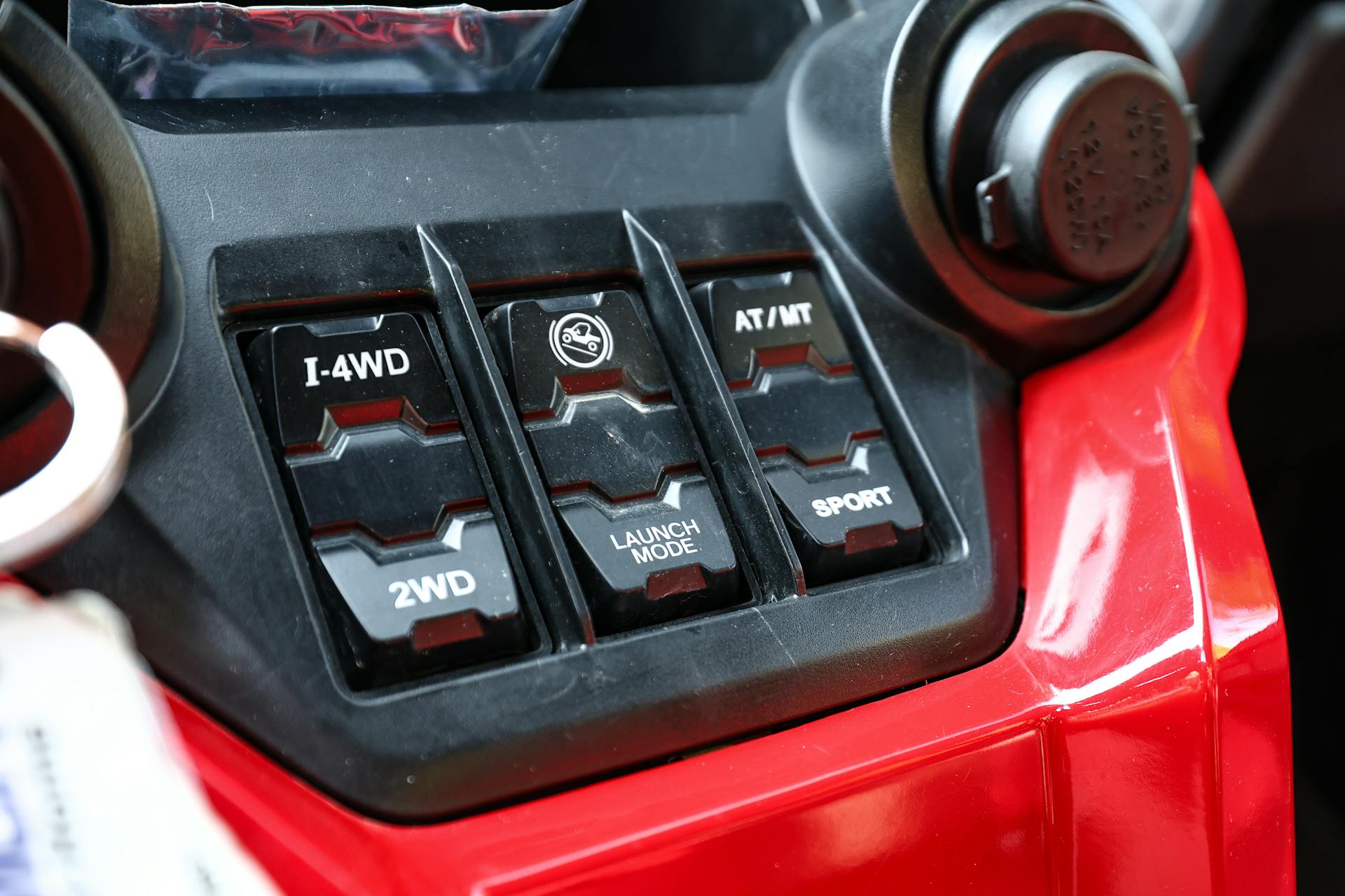 2022 Honda Talon 1000X-4 drive control buttons. 