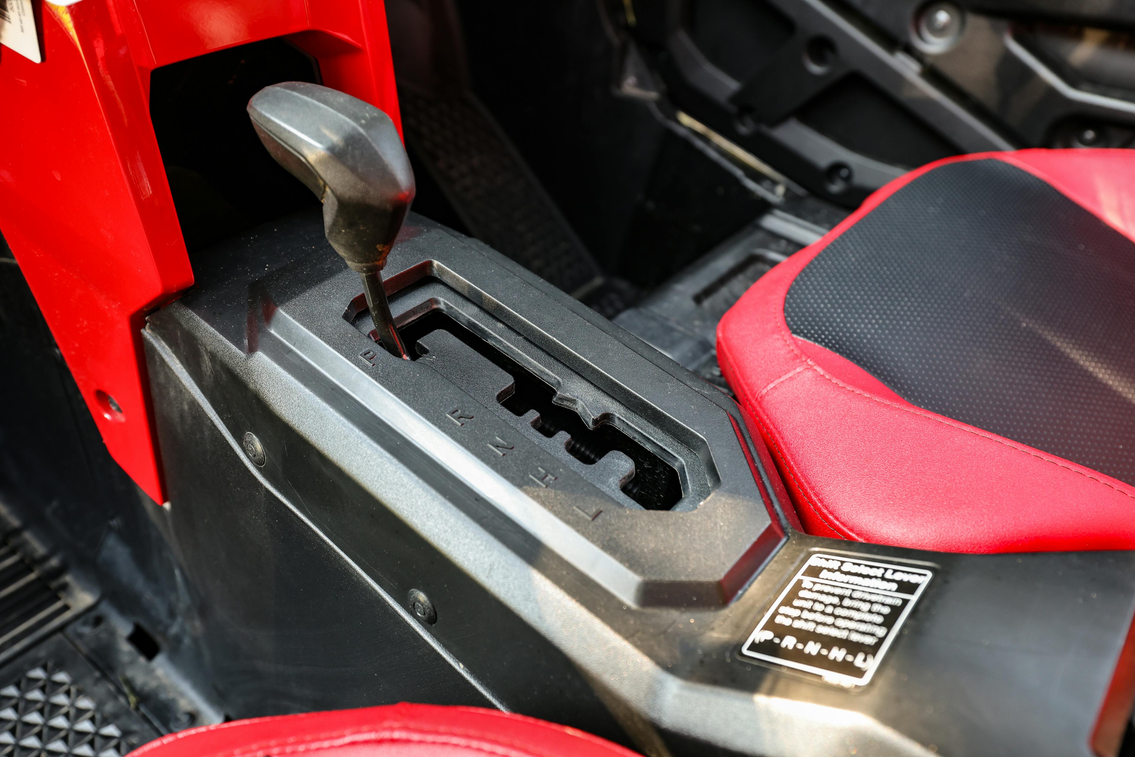 2022 Honda Talon 1000X-4 shifter