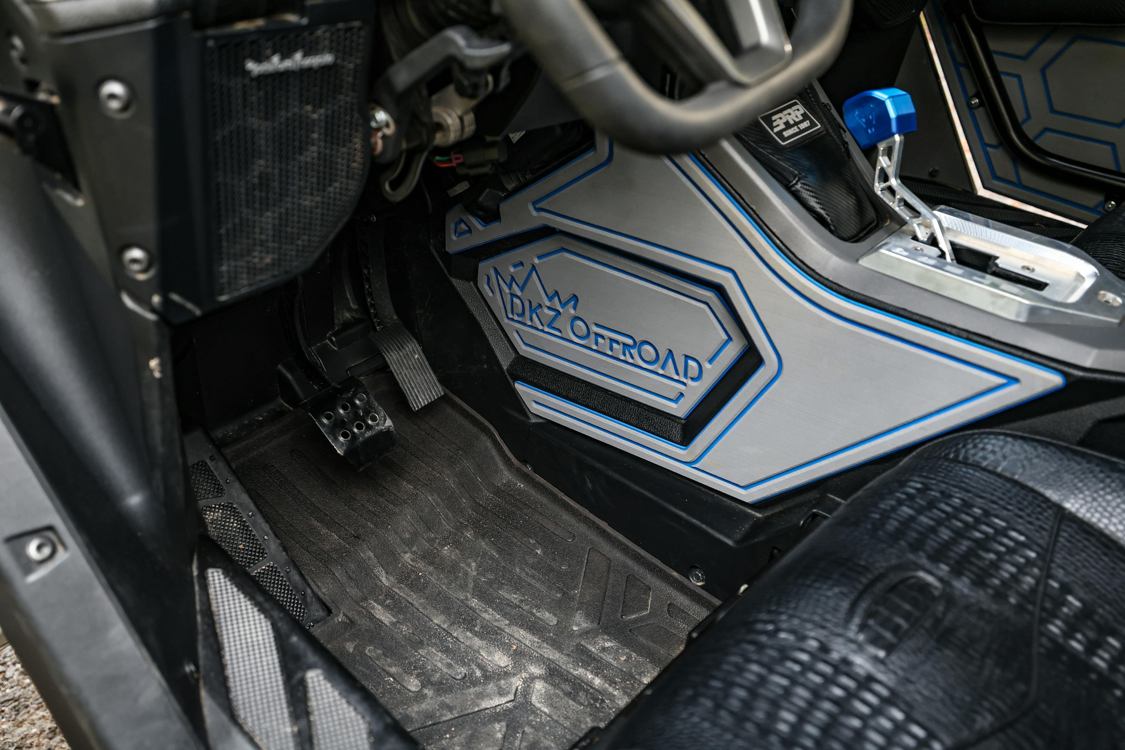 2023 Polaris RZR Pro R 4 Premium floor driver