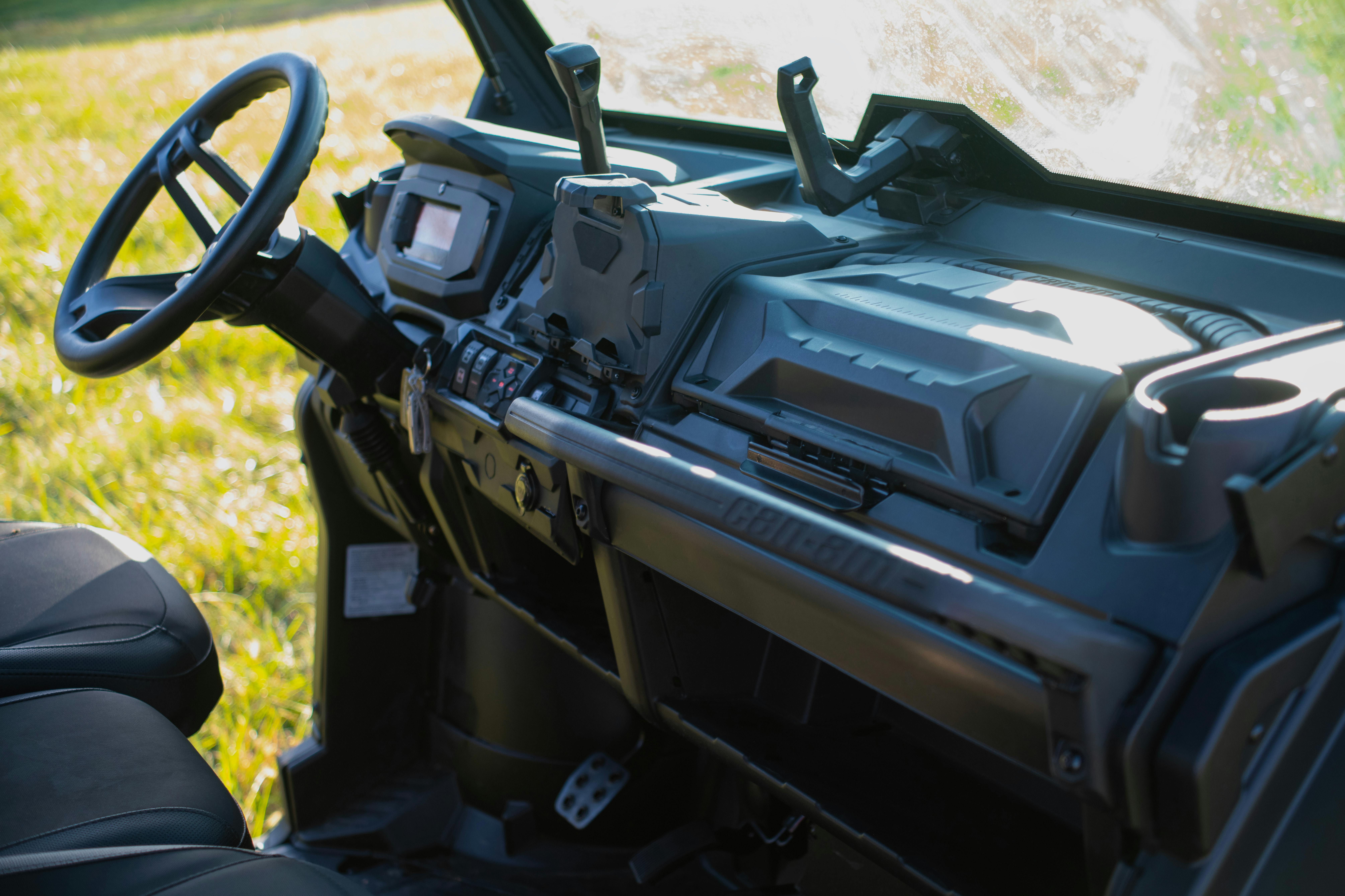 2025 Can-Am Defender Max XT HD10 dash passenger