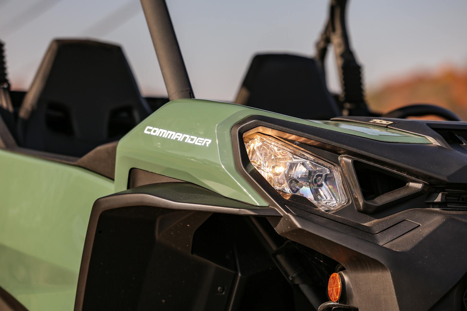 2023 Can-Am Commander 700 DPS passenger headlight